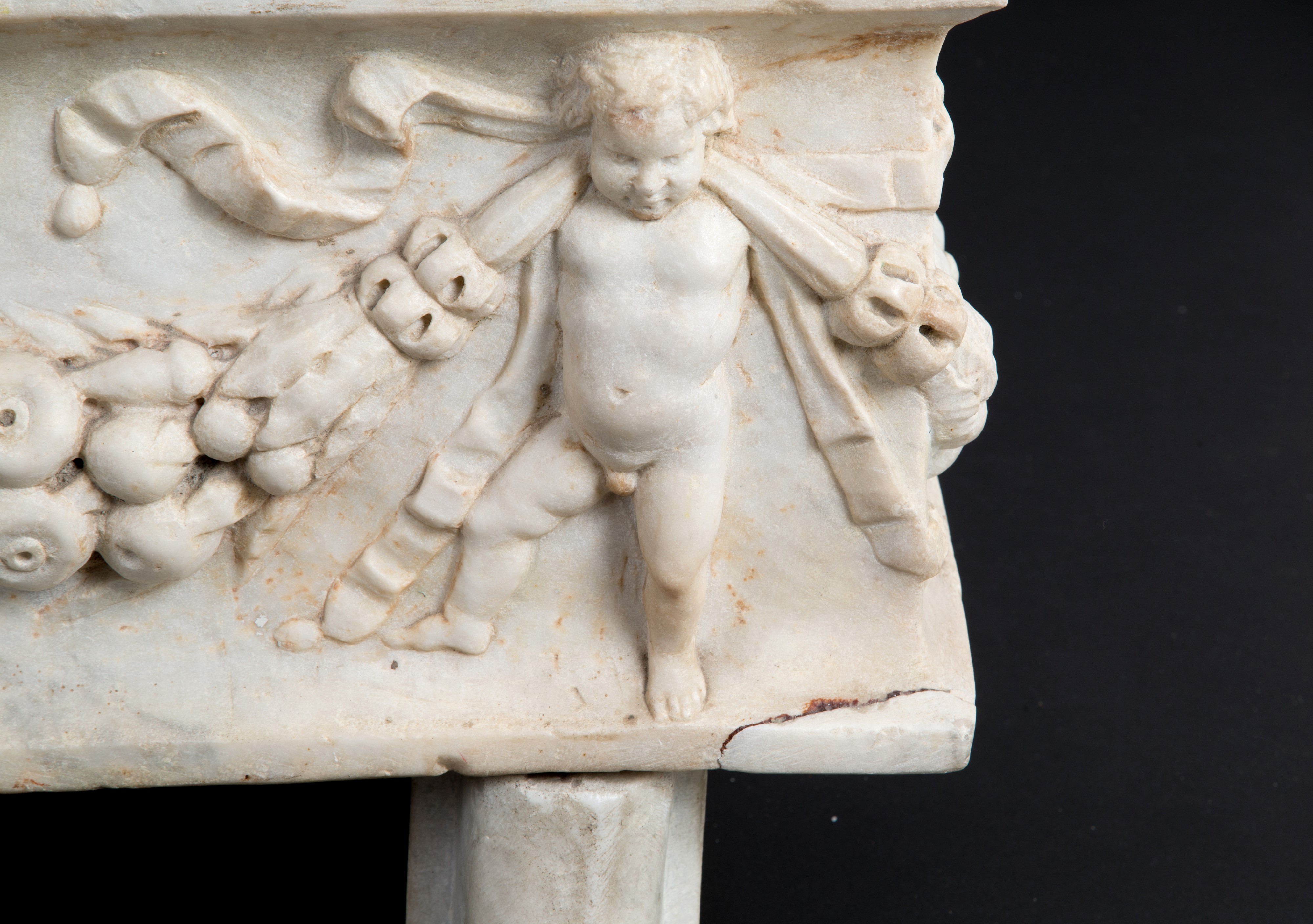 Antica vasca in marmo