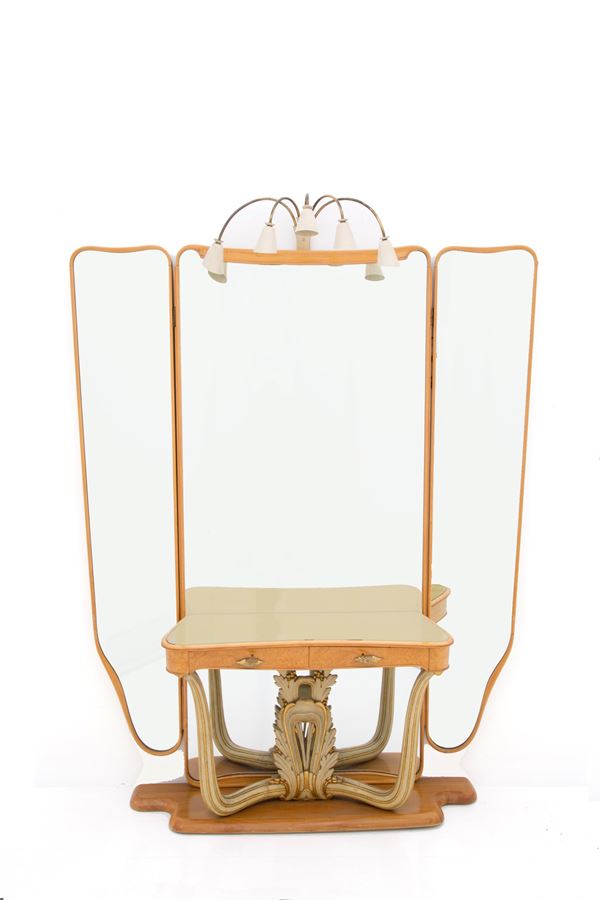 Large mirror with console and lamp