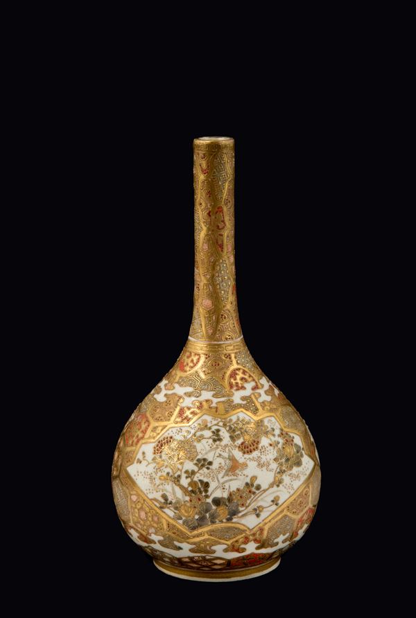 Satsuma bottle vase