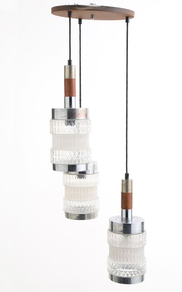 Three pendant suspension lamp