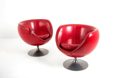Due Poltrone Girevoli Rosse