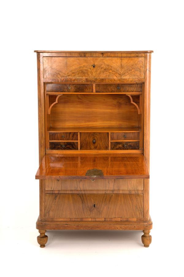 Secretaire veneered in walnut briar