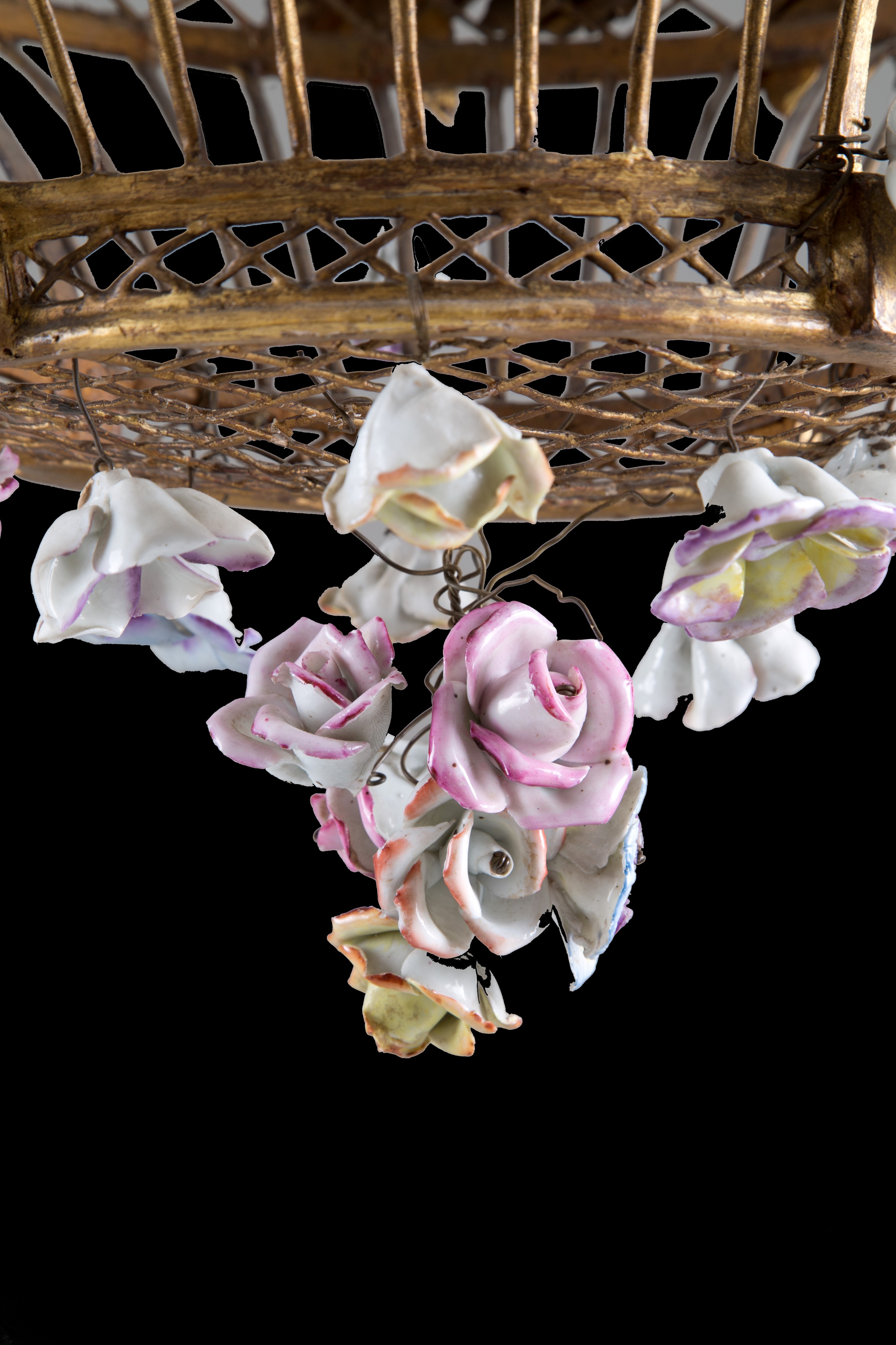 Lampadario a cestello con fiori