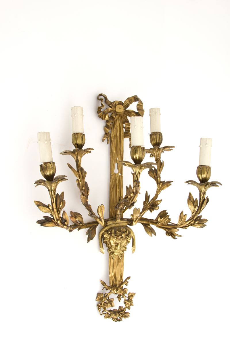 Applique in Bronzo Dorato