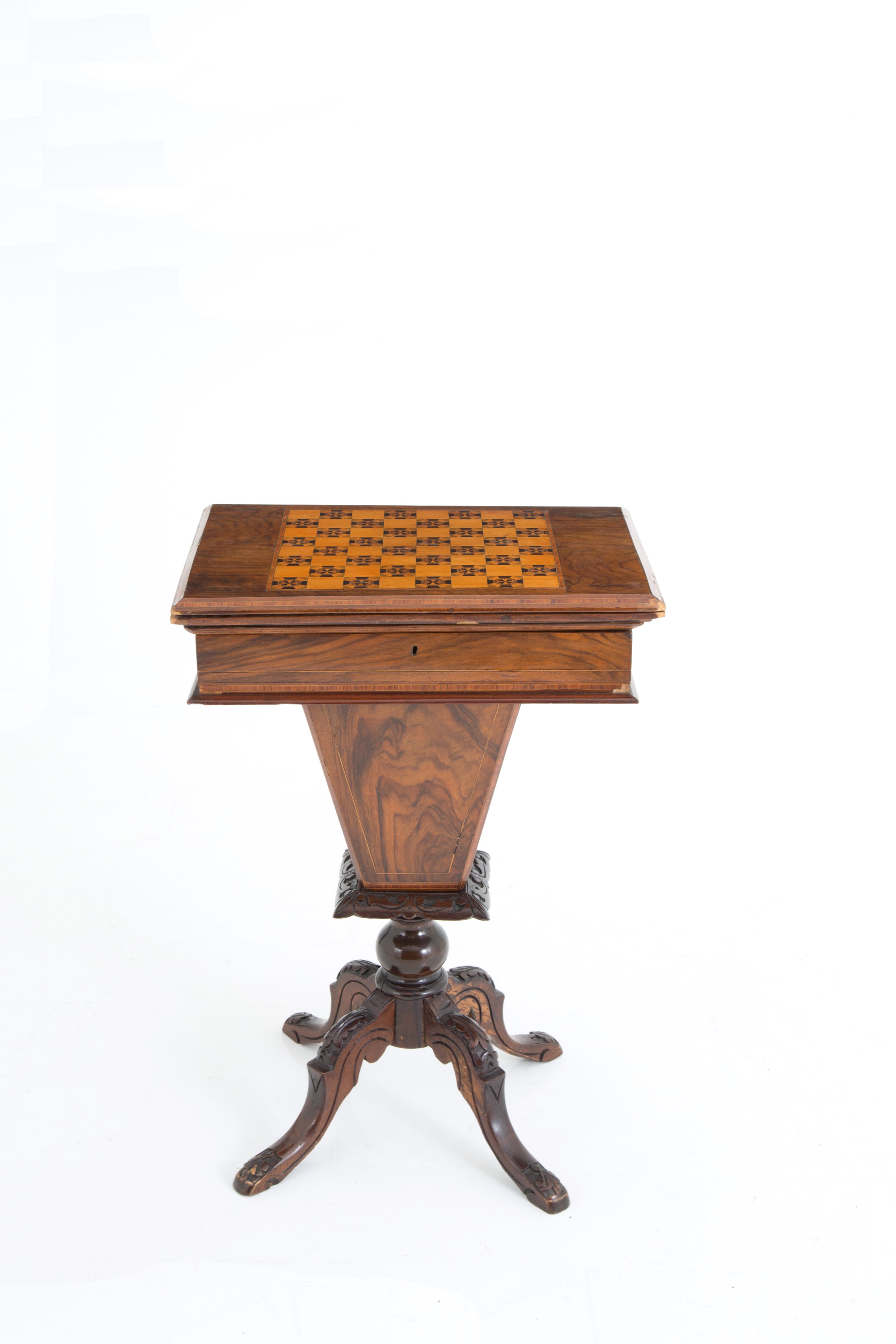Tavolino da gioco