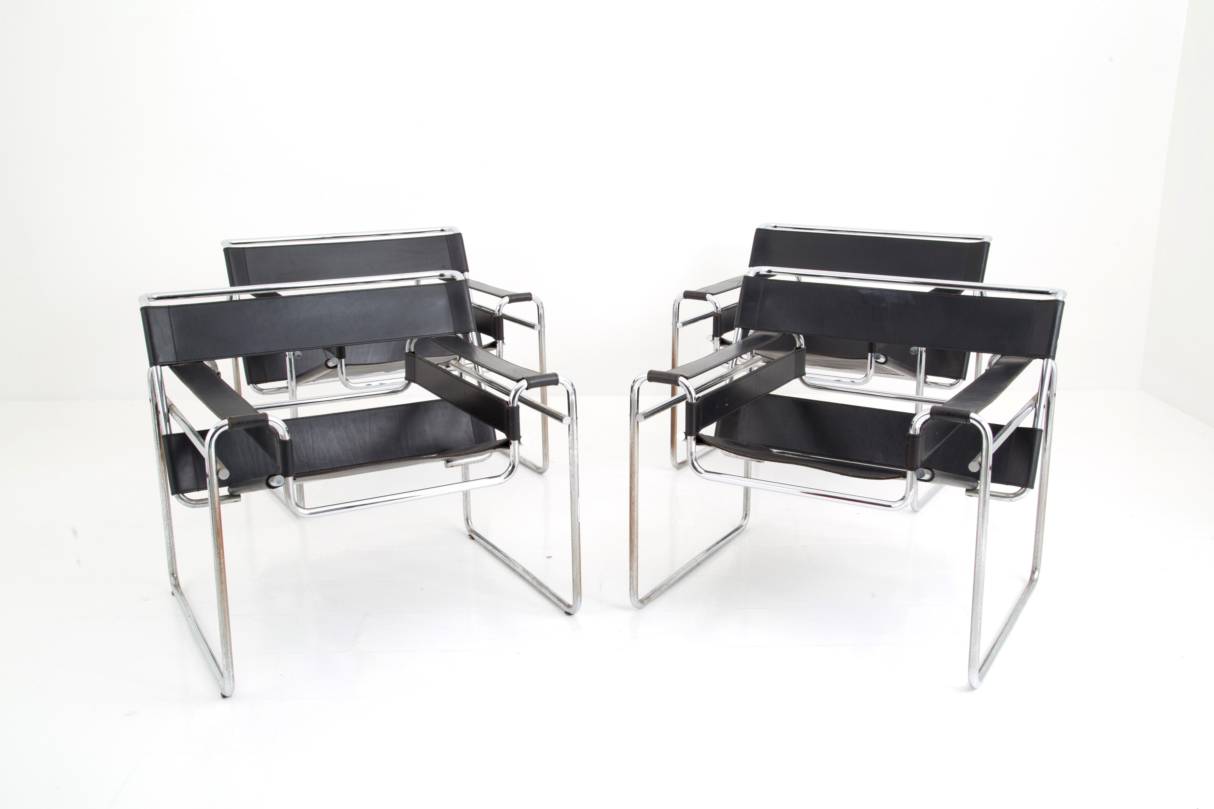 Marcel Breuer - Quattro Poltrone Mod. Wassily B3 per Gavina (attr.)