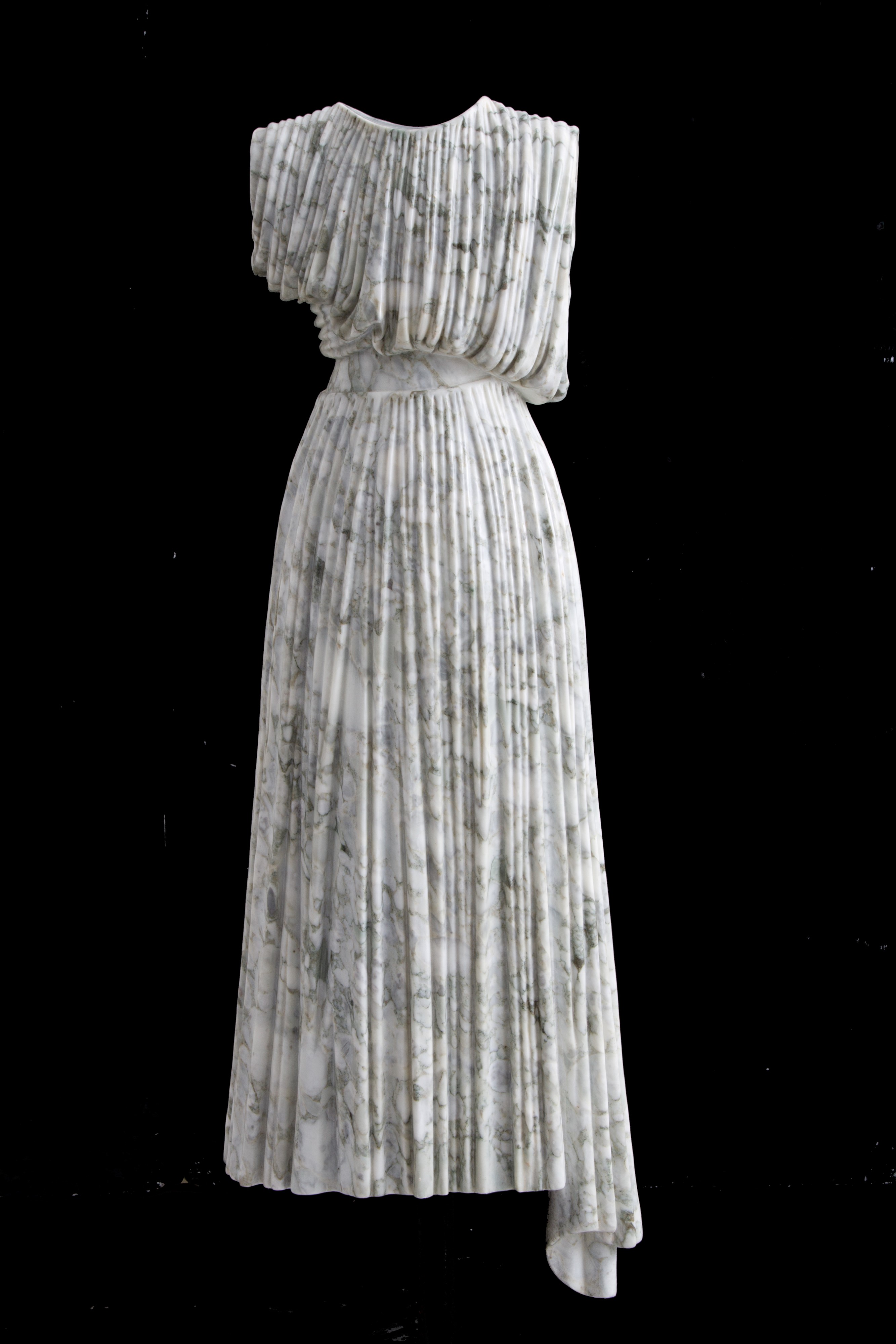 Scultura in Marmo "figura Acefala Panneggiata"