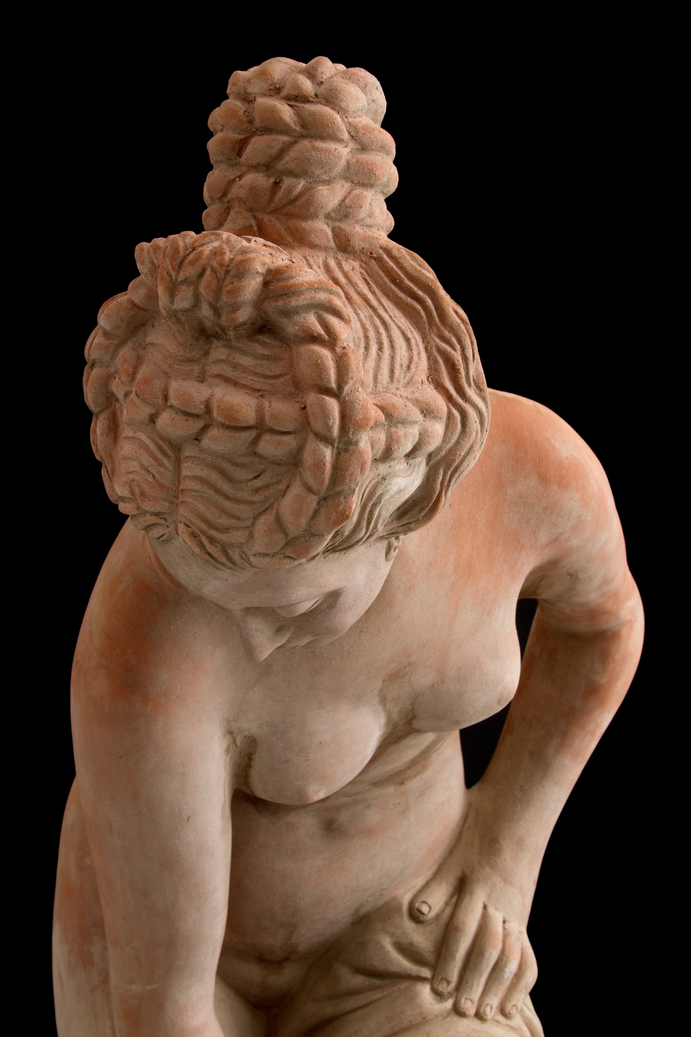 Scultura in Terracotta "venere al Bagno"