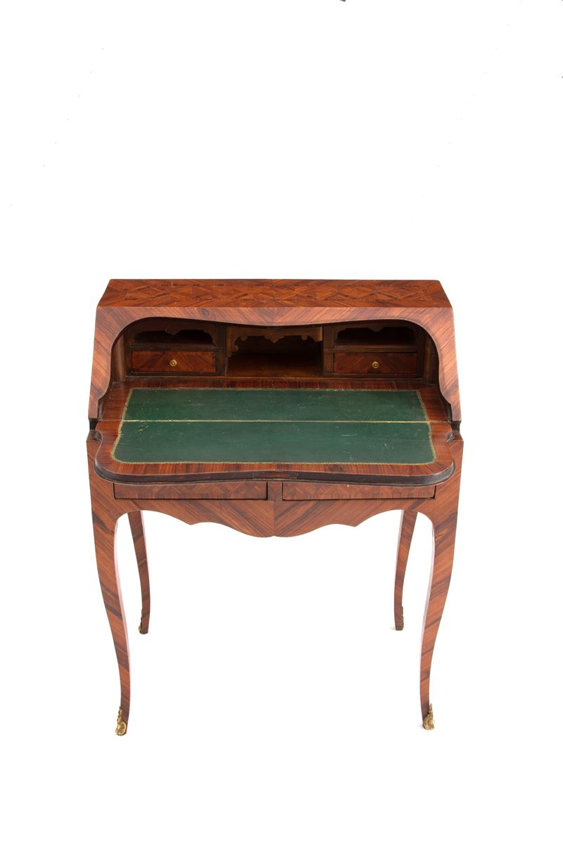 Bureau De Dame