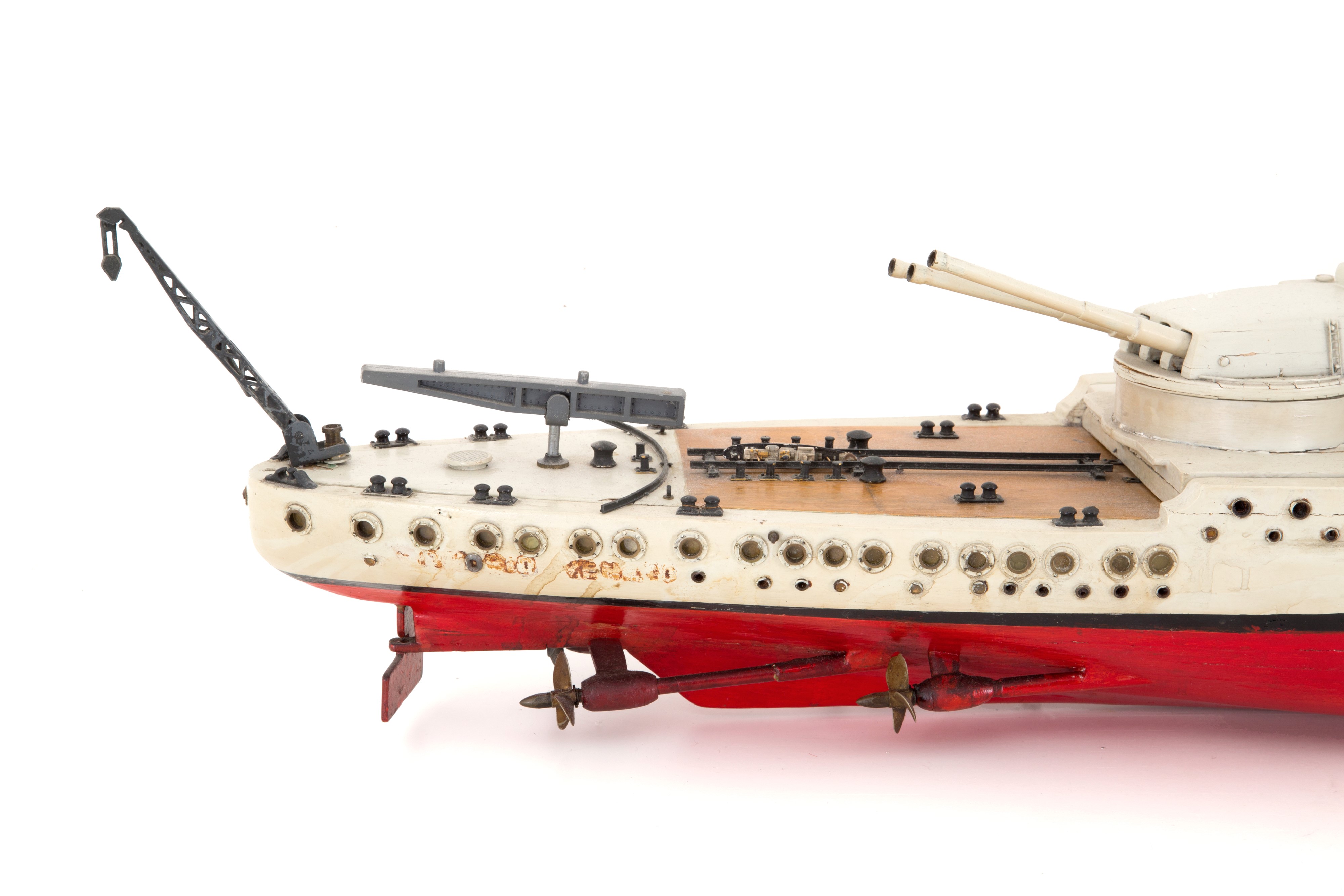 Modellino di nave da guerra Vittorio Veneto