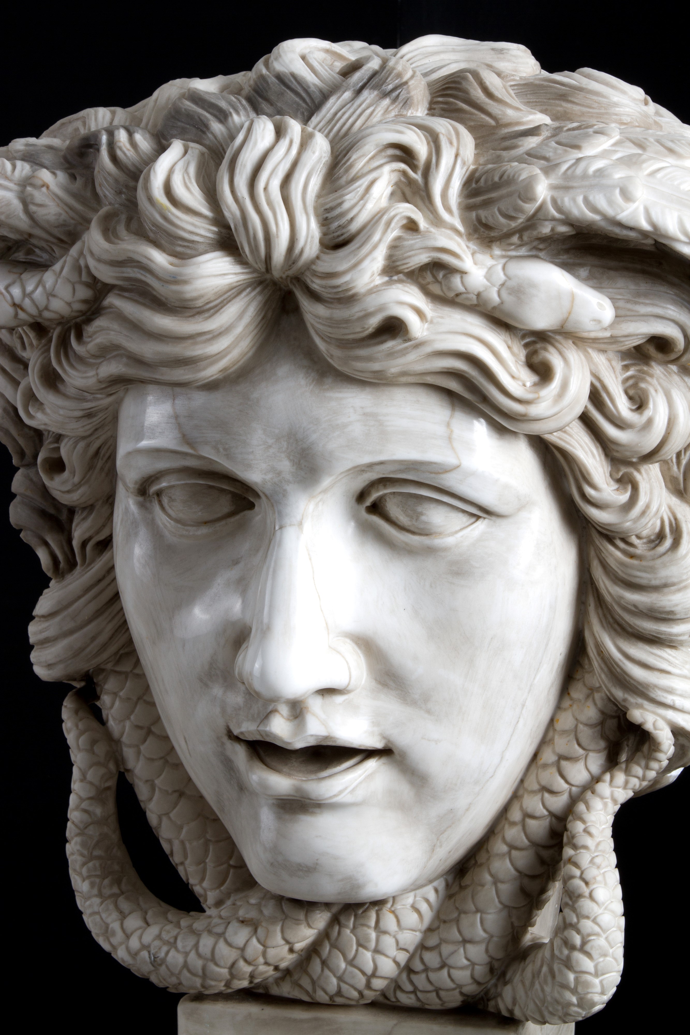 Busto in Marmo "medusa"