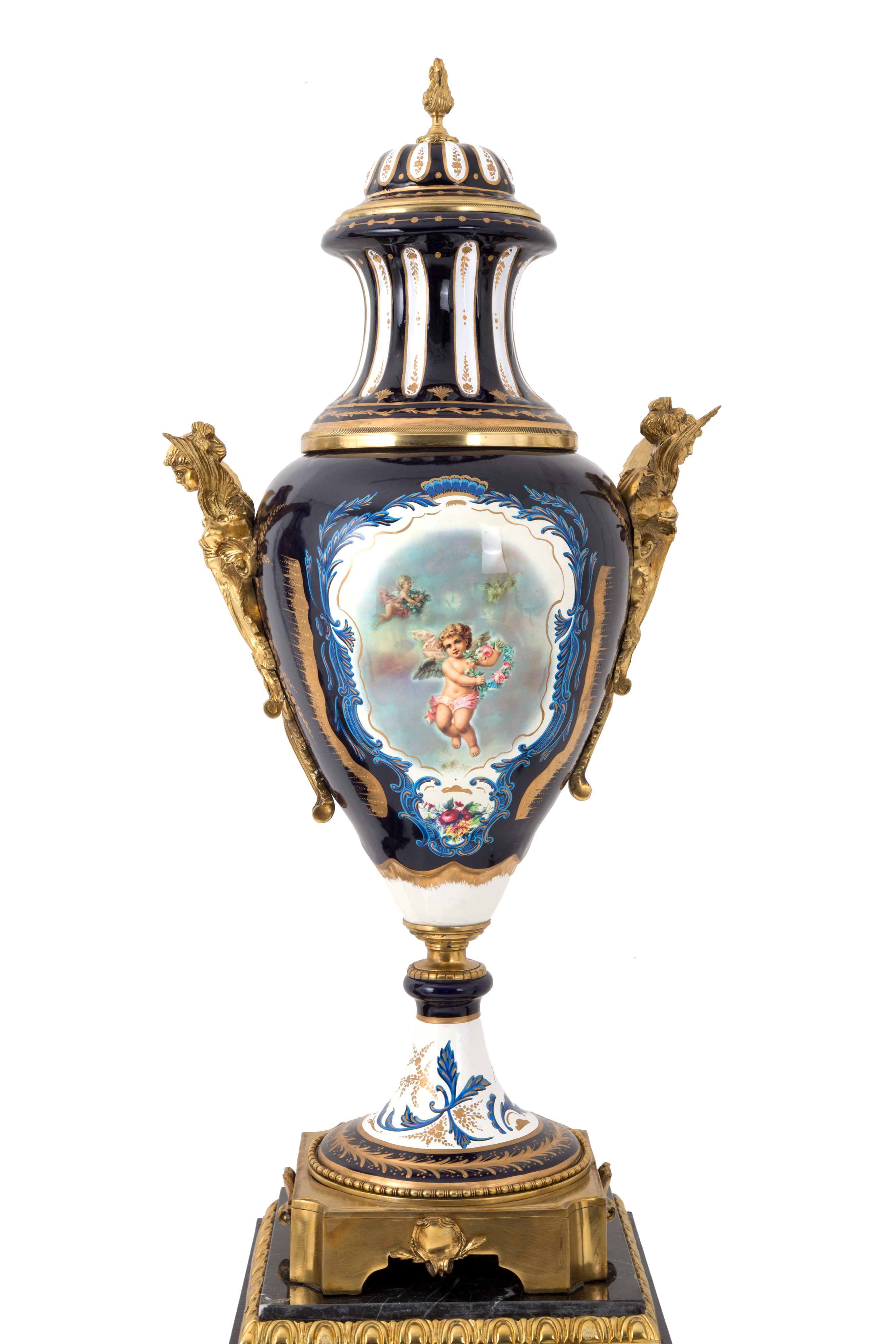 Coppia di Vasi in Porcellana Blu e Bronzo Dorato