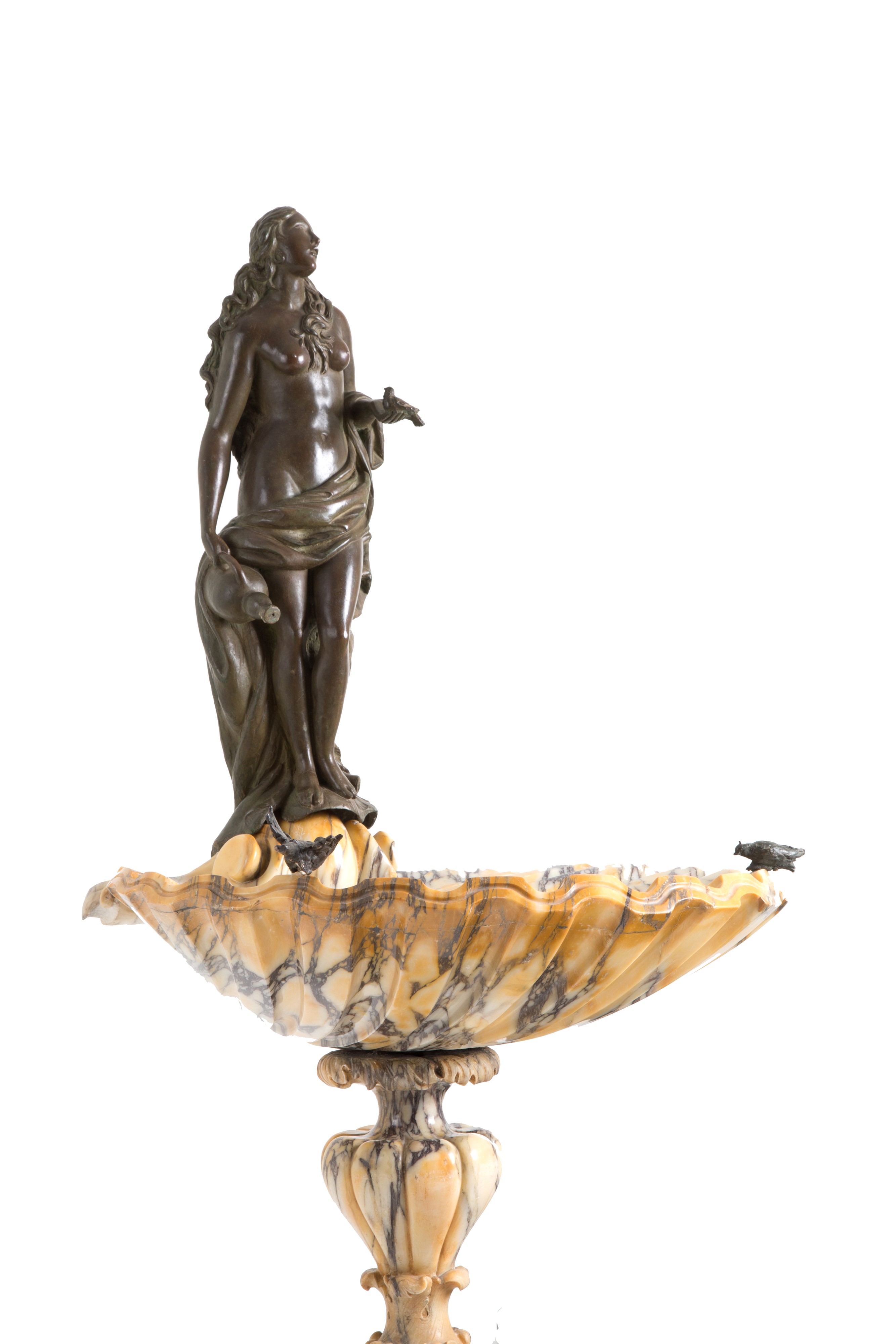 Coppia di vasche in marmo con figure