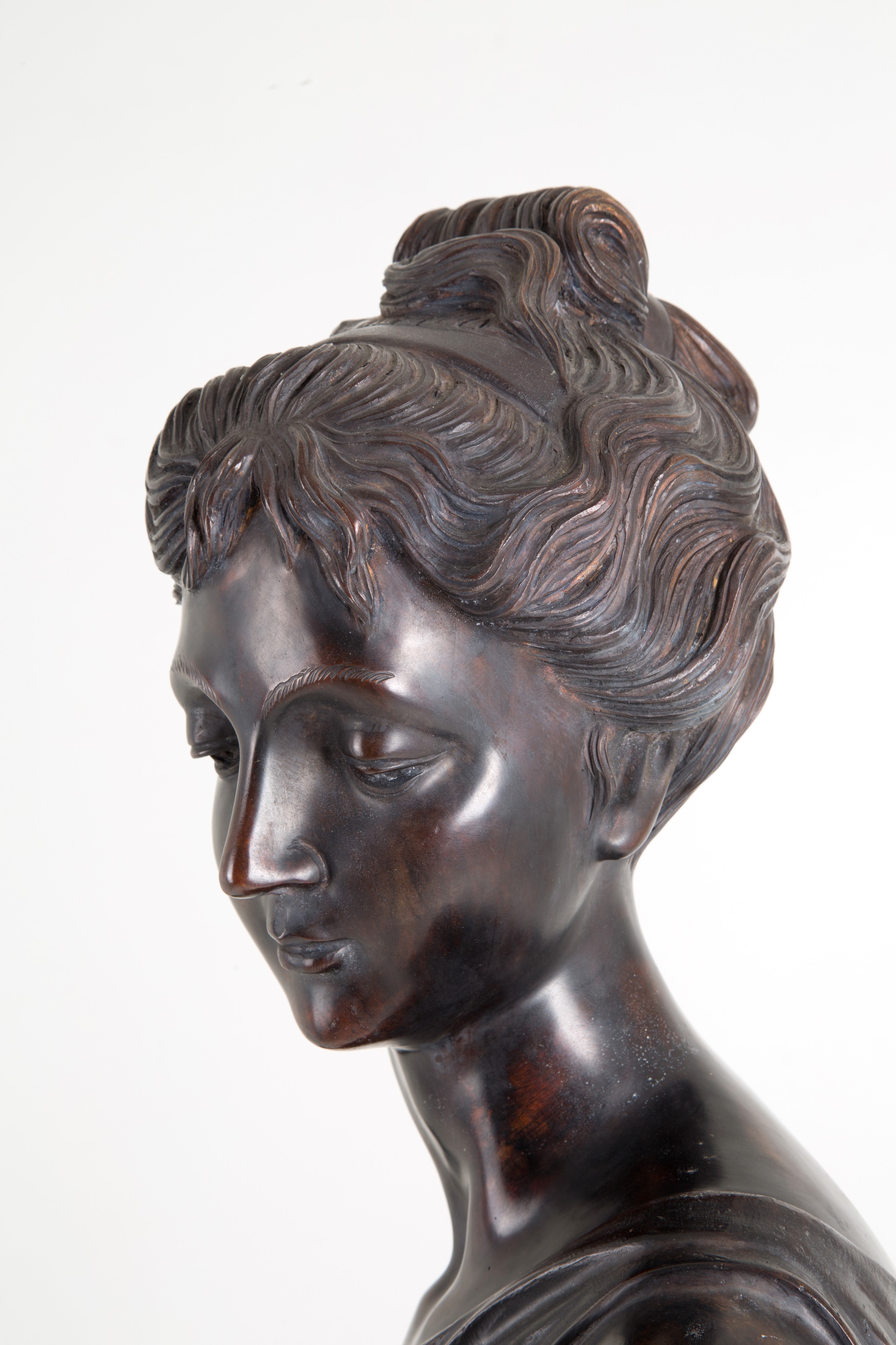 Antoine Bofill - Scultura in Bronzo "donna con Fiori e Cesta"