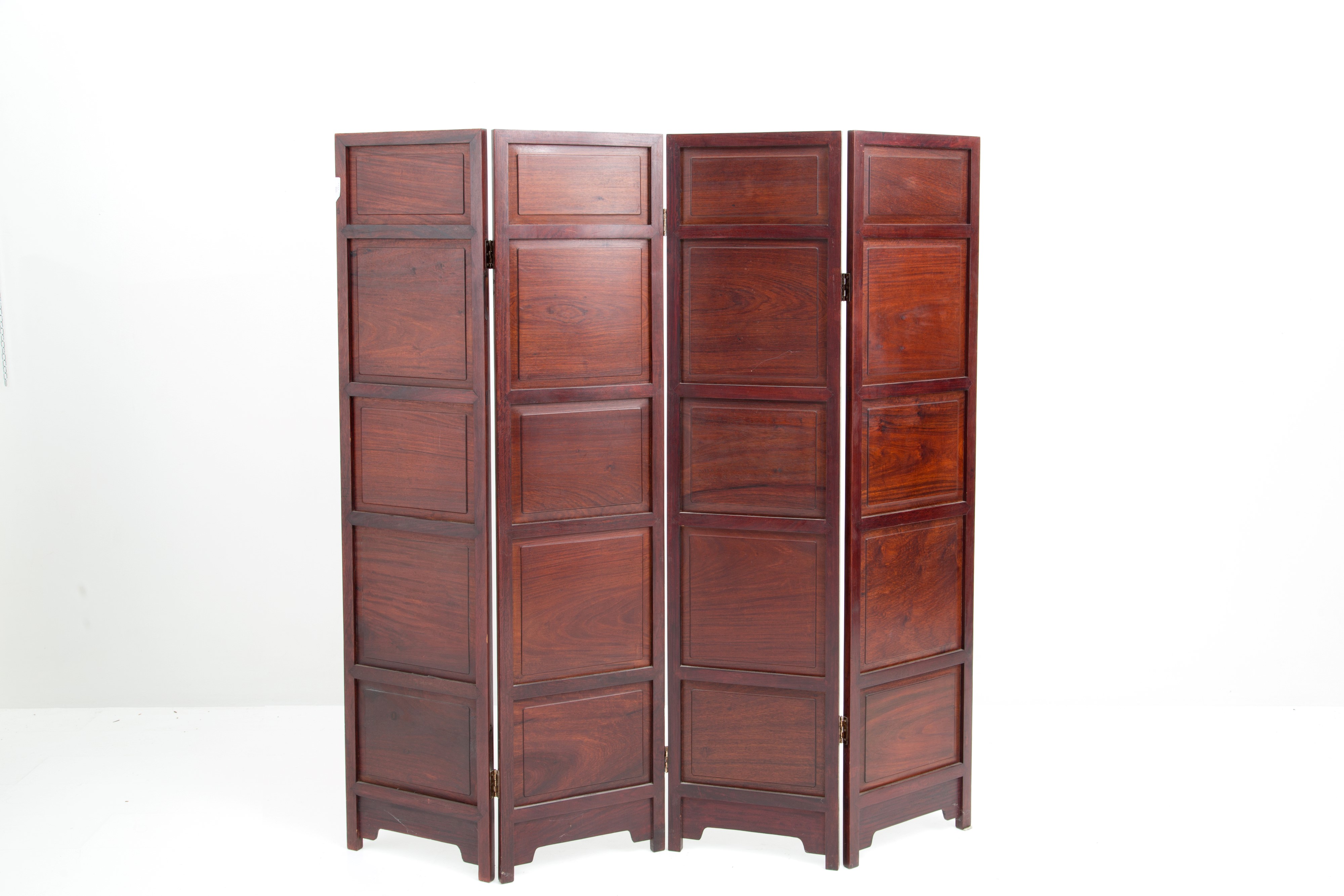 Paravento con placche smaltate