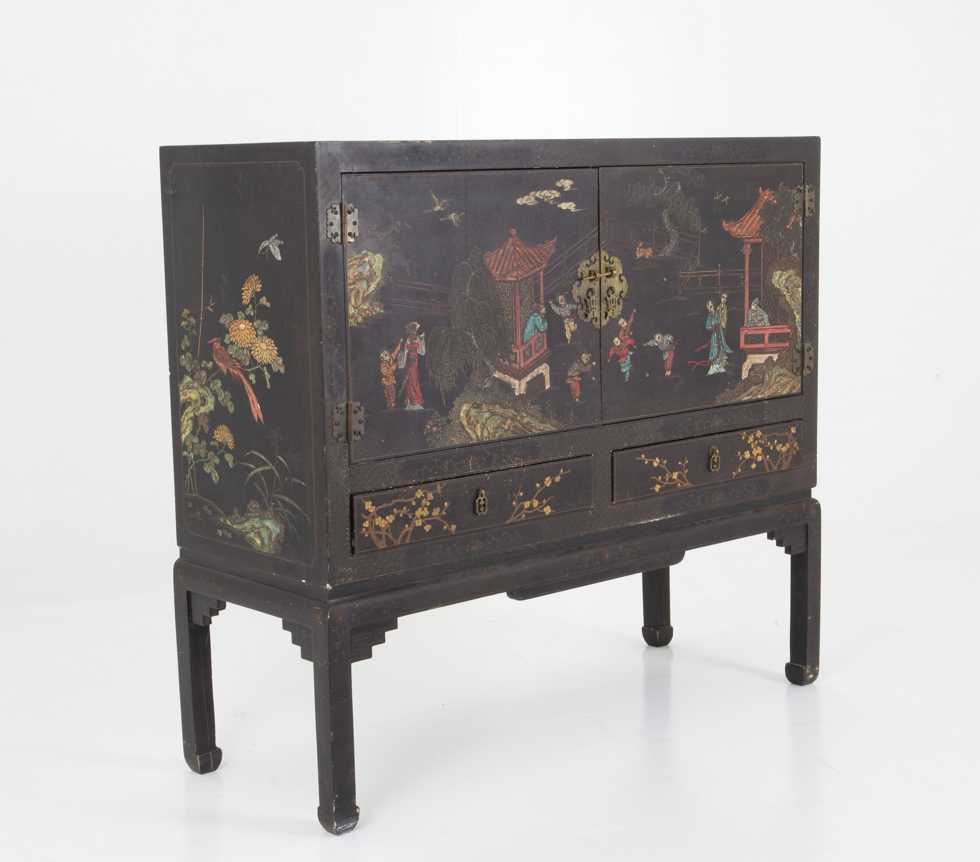 Mobile Laccato a Chinoiserie