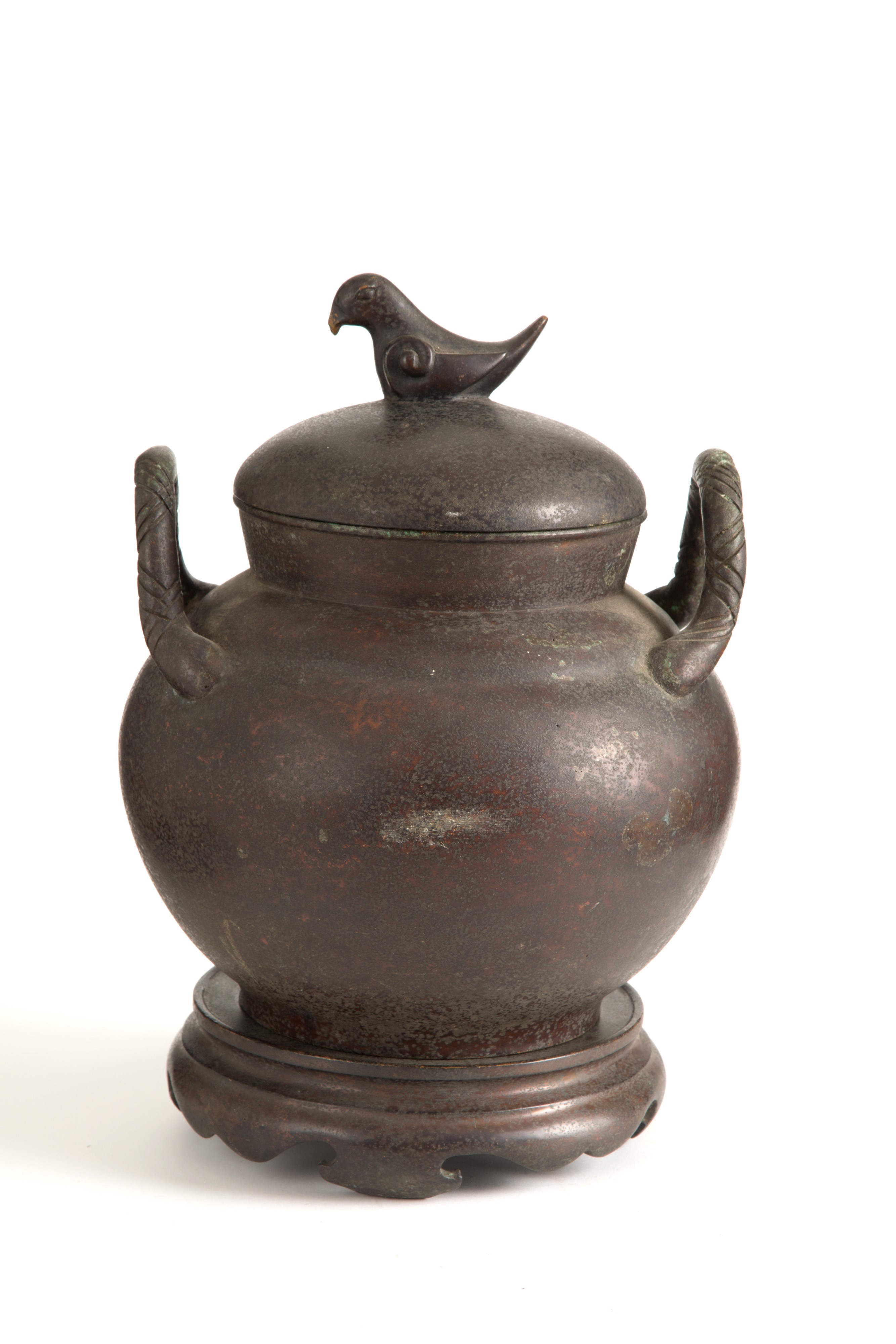 Pentola in bronzo con base e coperchio