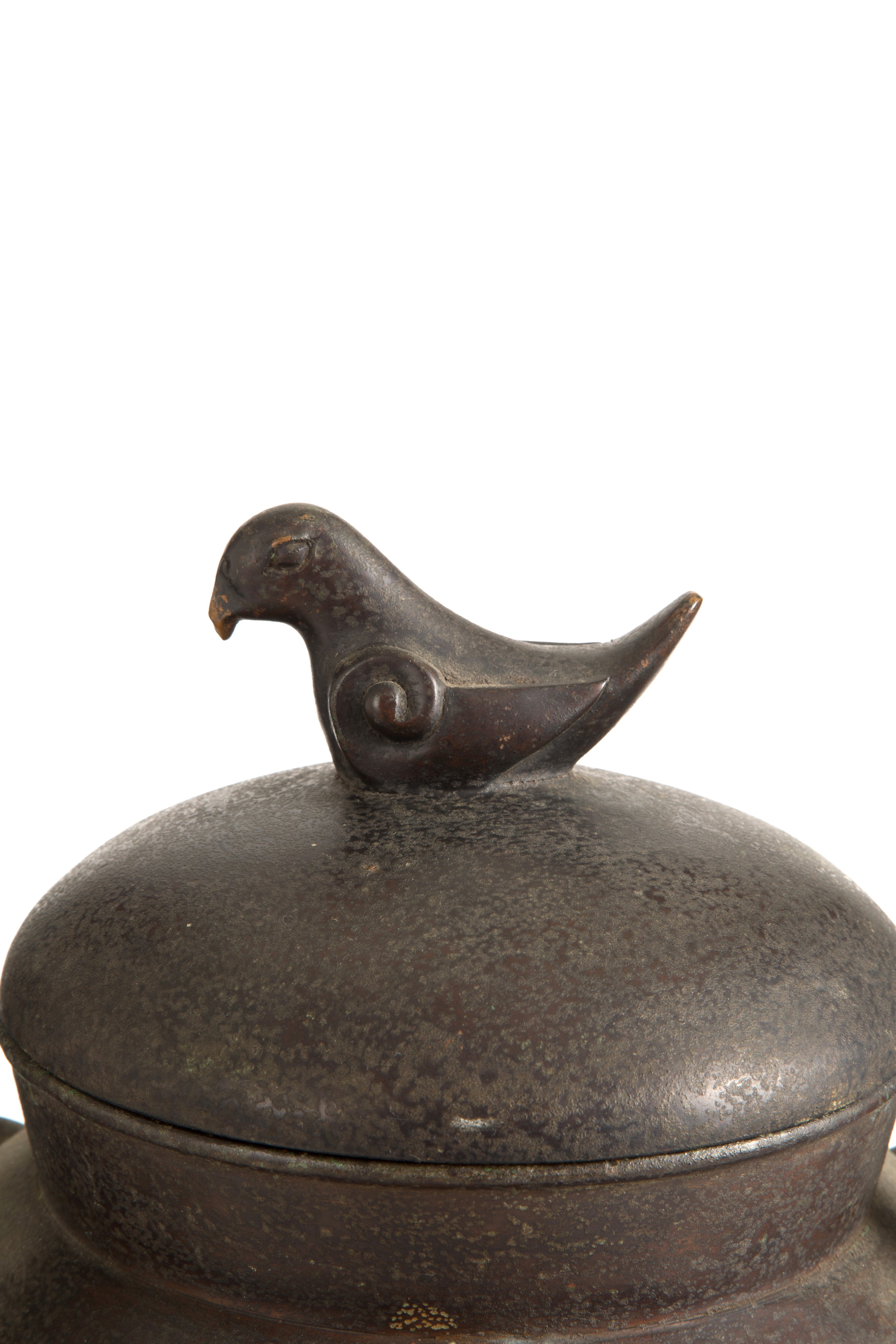 Pentola in bronzo con base e coperchio