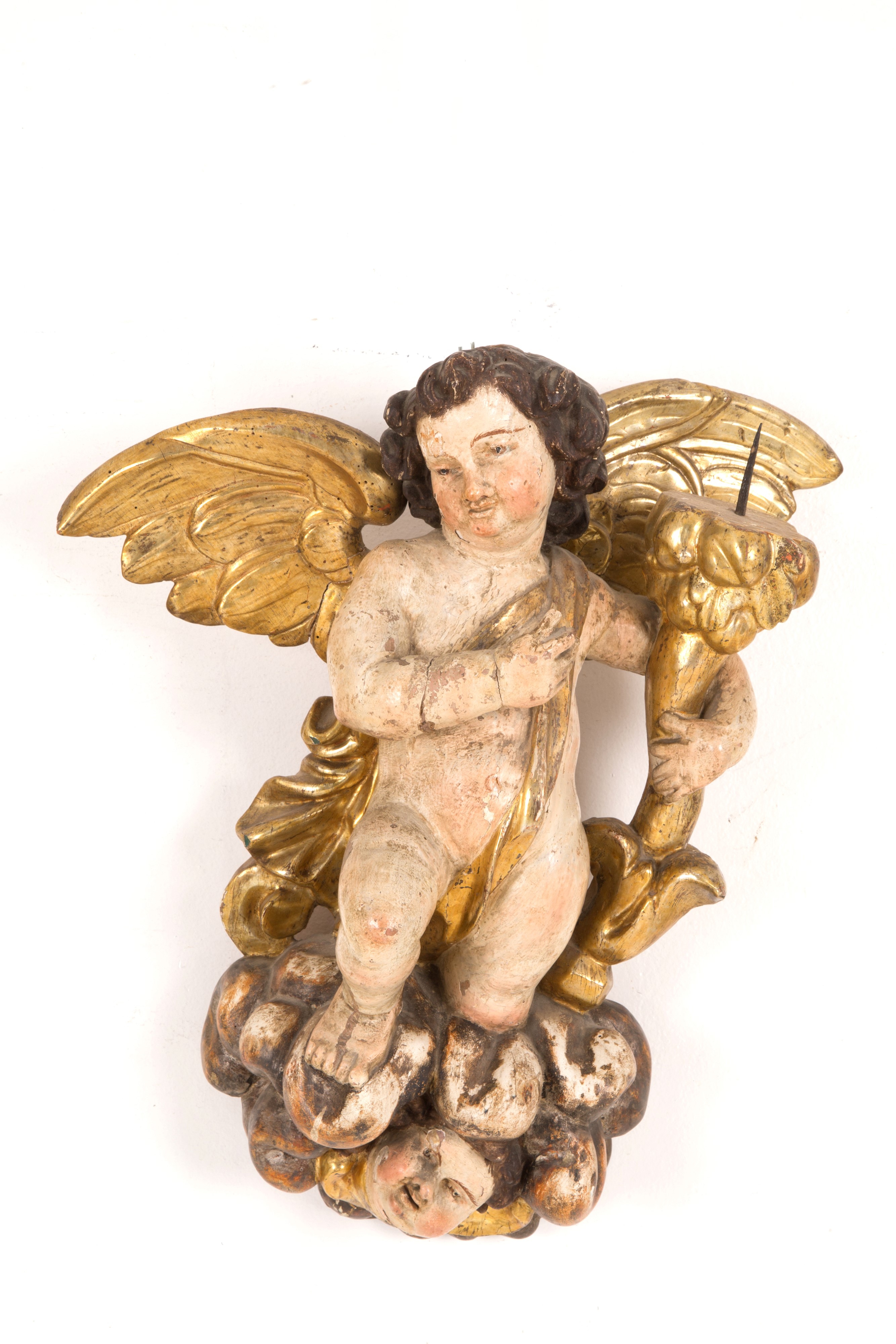 Coppia di angeli portacero