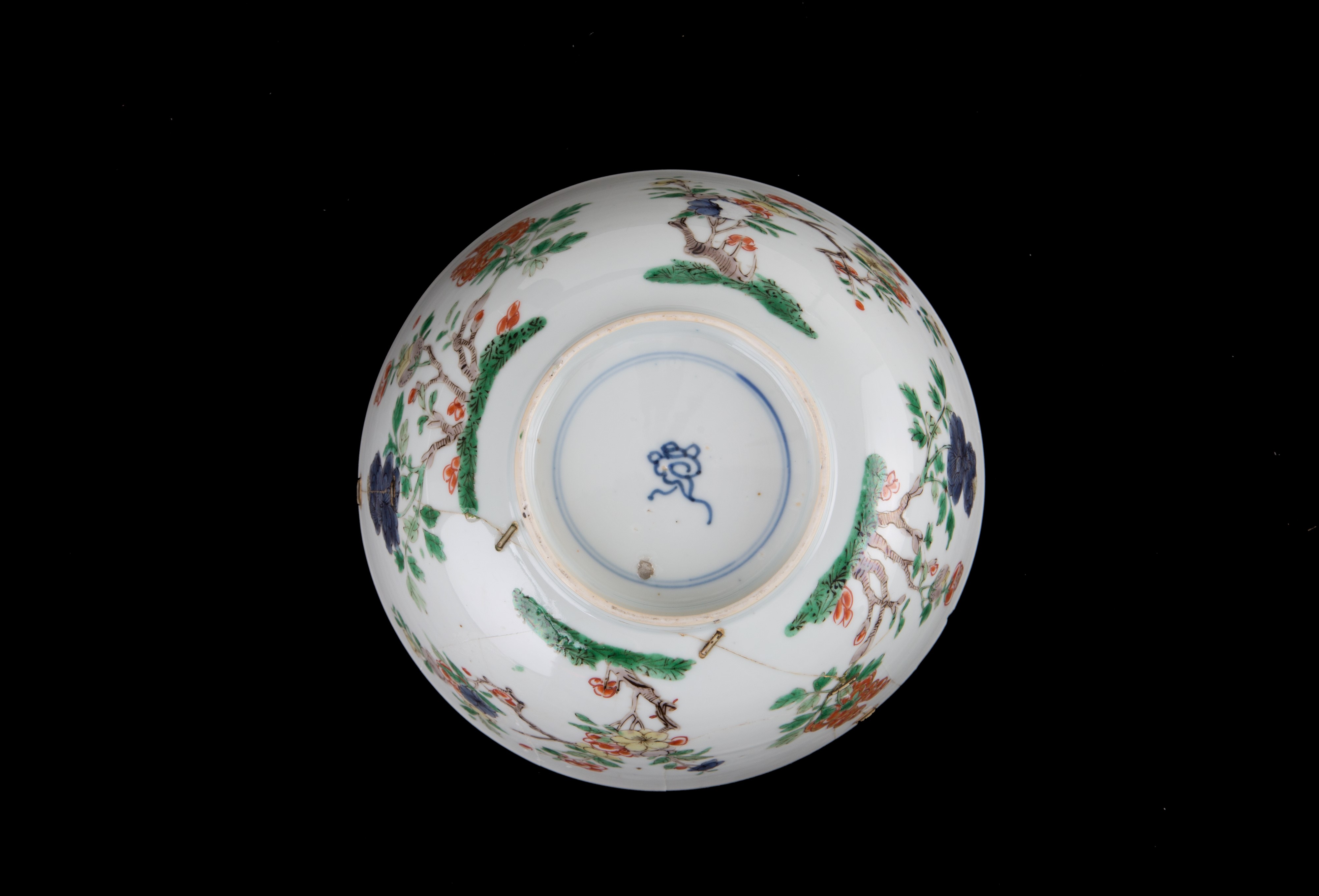 Ciotola a motivi floreali