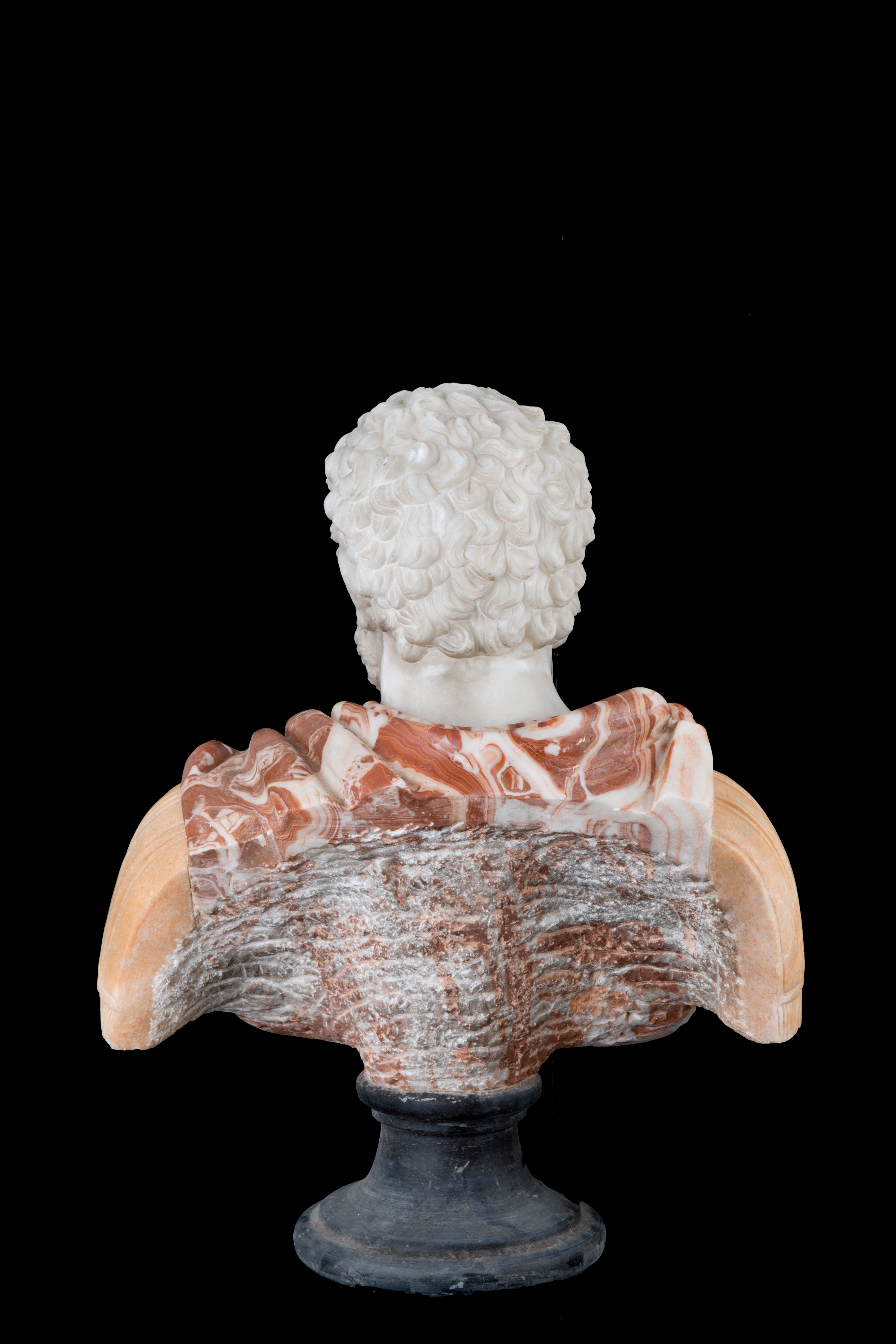 Scultura in Marmi Vari "busto di Imperatore Romano"