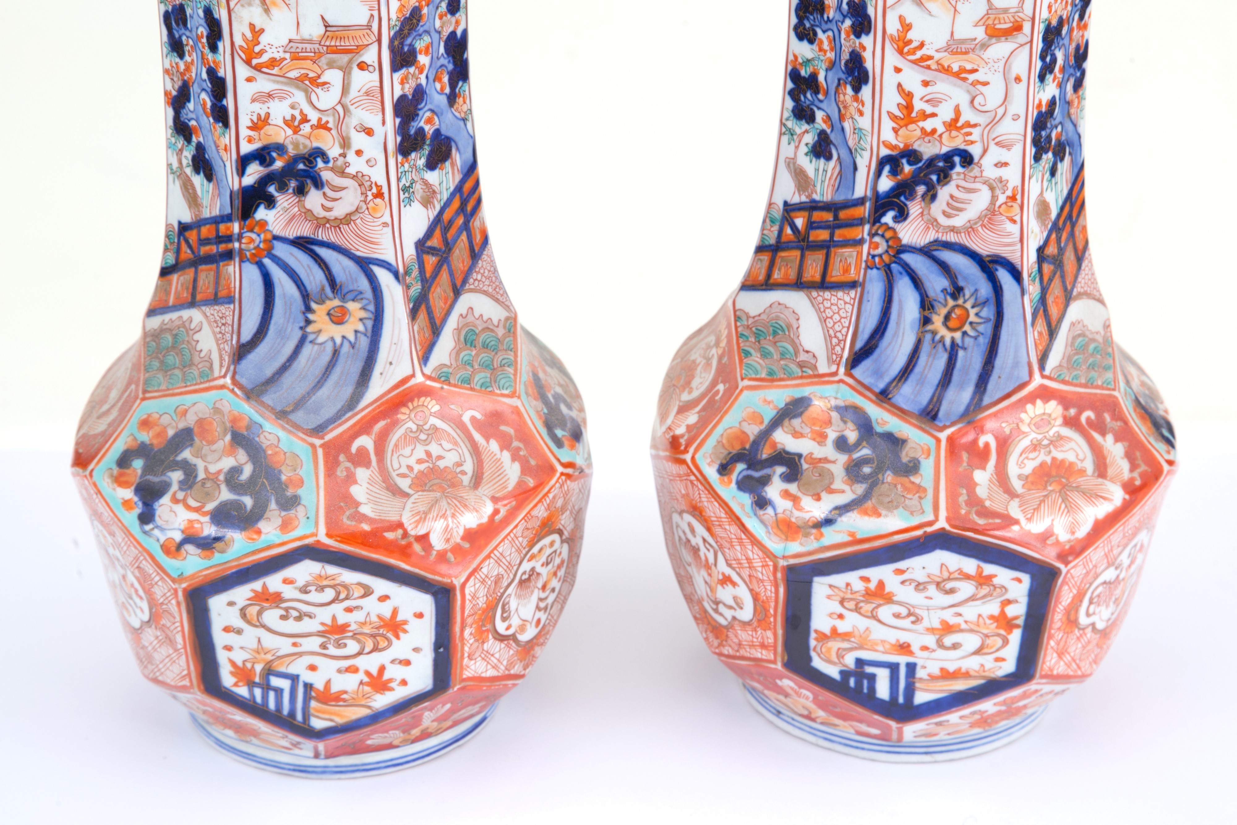 Coppia di vasi Imari