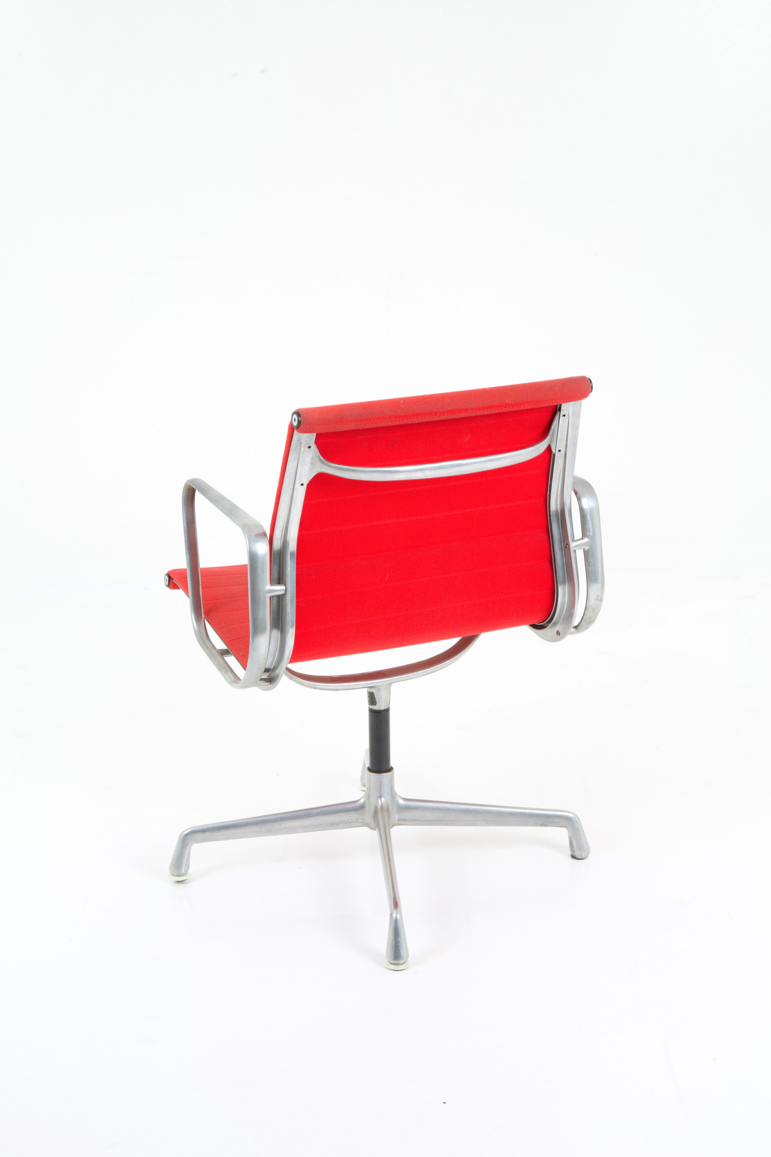 Charles Eames, Ray Eames - Otto Sedie Ea 108 per Icf su Licenza Herman Miller