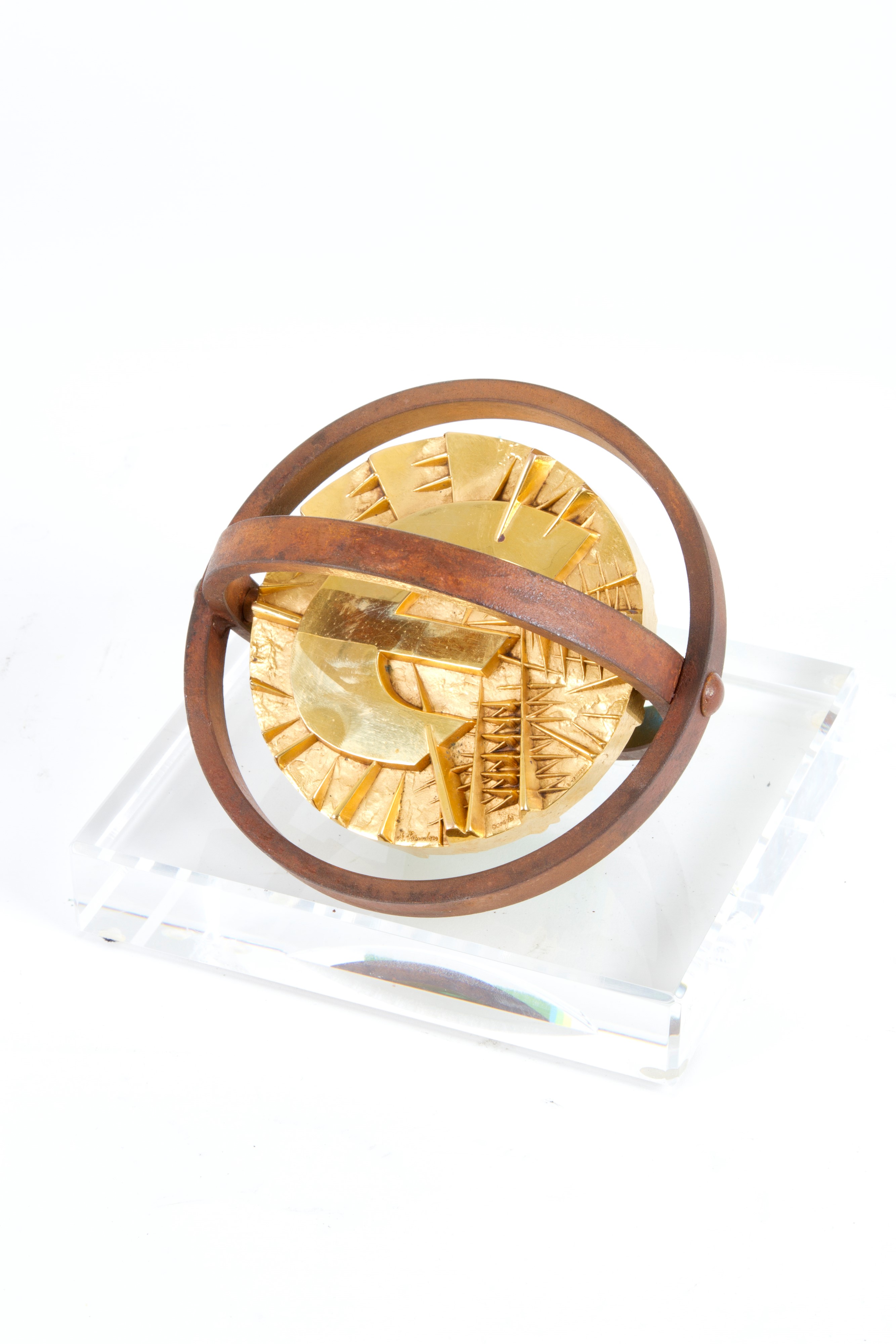 Arnaldo Pomodoro - Scultura "giroscopio"