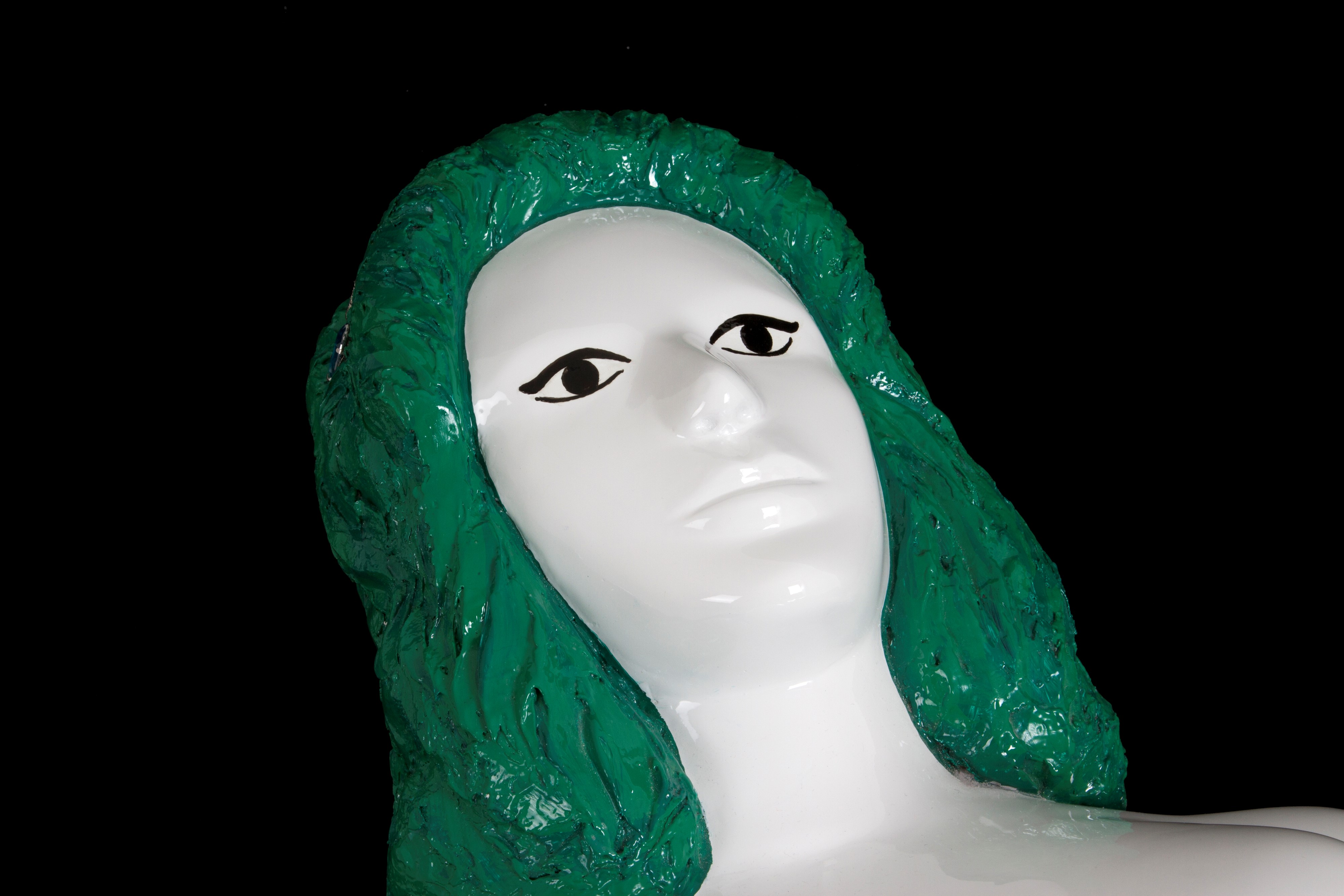 Elizabeth Moore - Panca Antropomorfa in Vetroresina