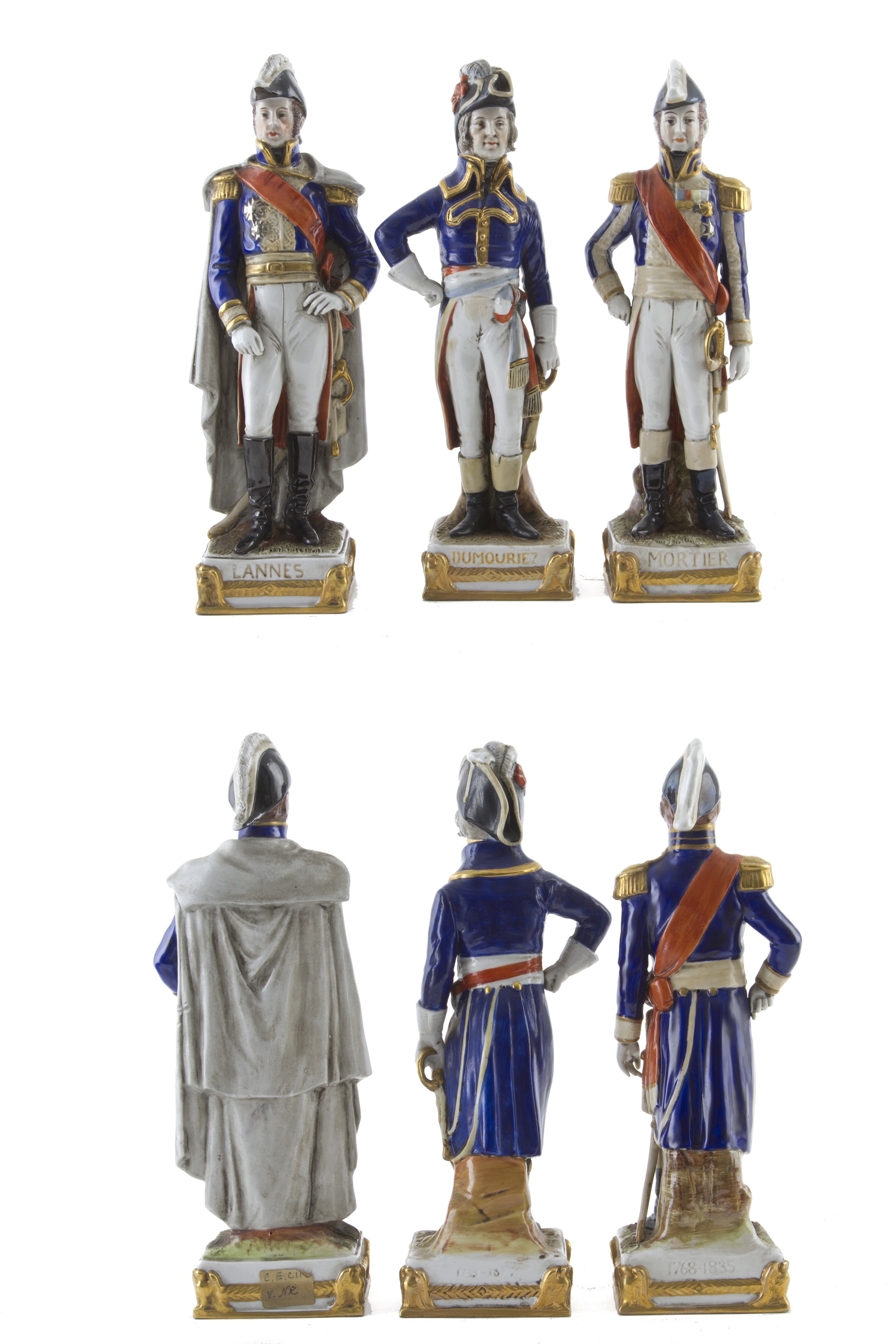 Dodici Statuette "soldati"