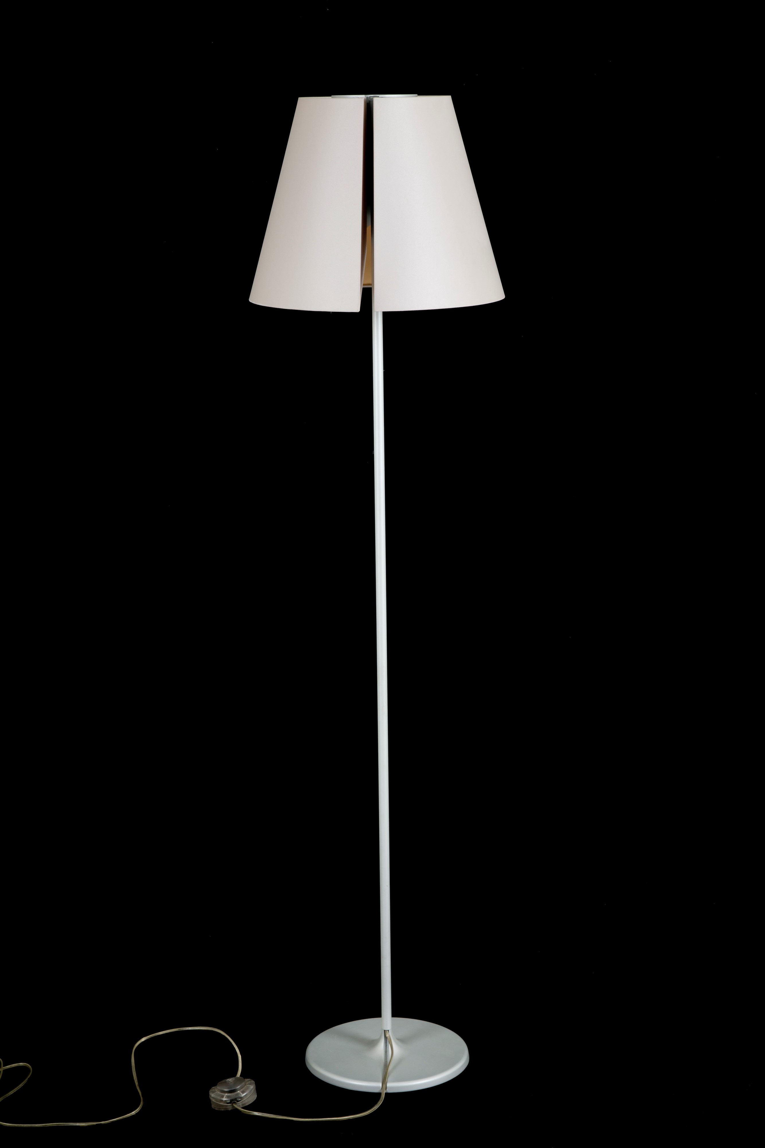Adrien Gardere - Piantana Melampo per Artemide