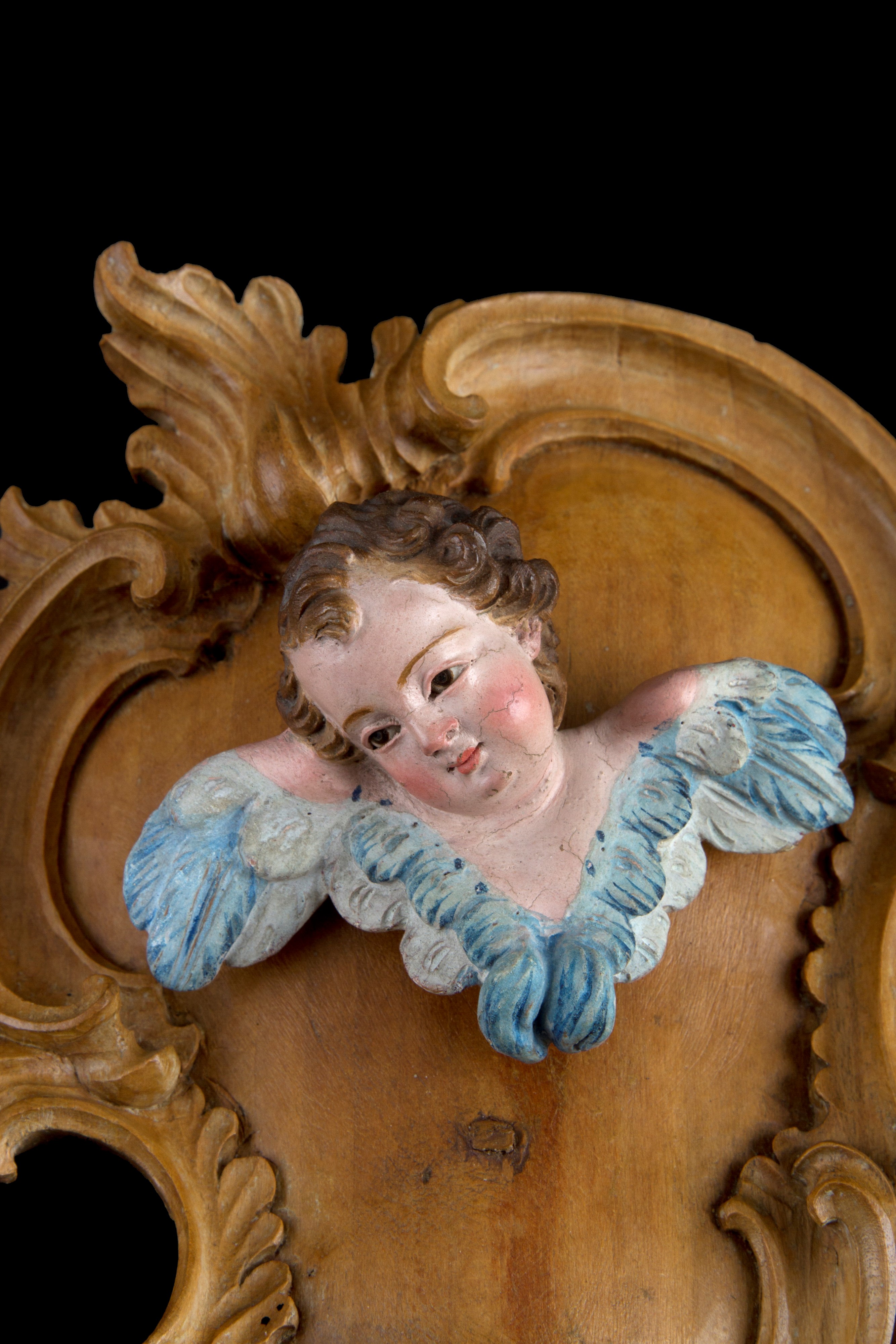 Coppia di cherubini in legno