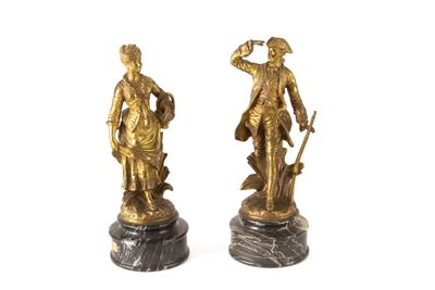 Coppia di Bronzetti "ufficiale e Gentildonna"
