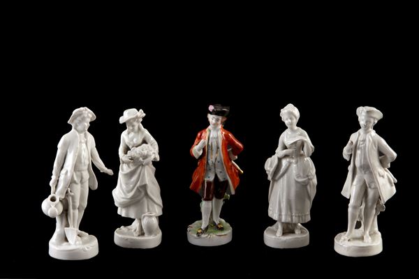 Cinque statuine "PERSONAGGI". CAPODIMONTE