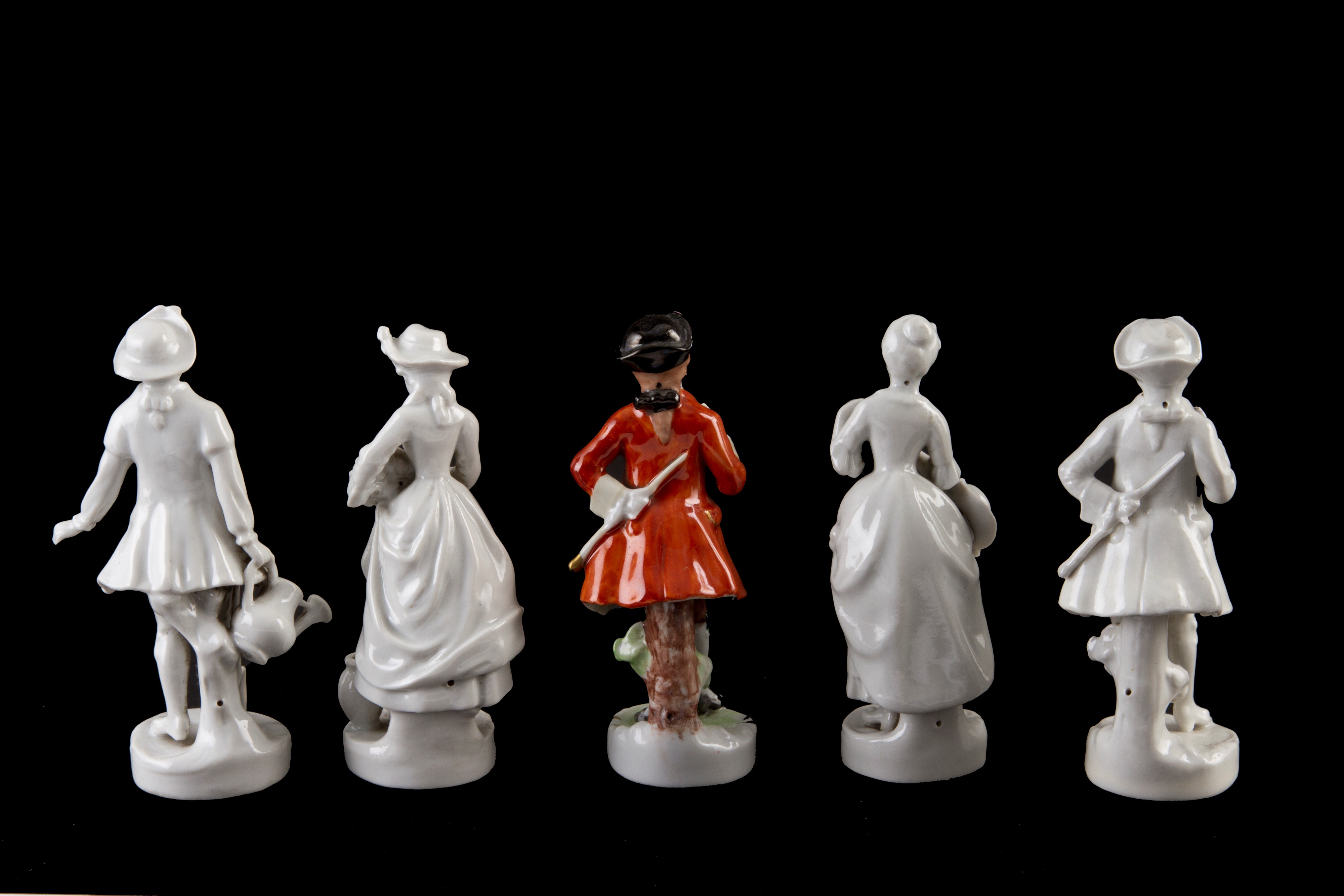 Cinque Statuine "personaggi". Capodimonte