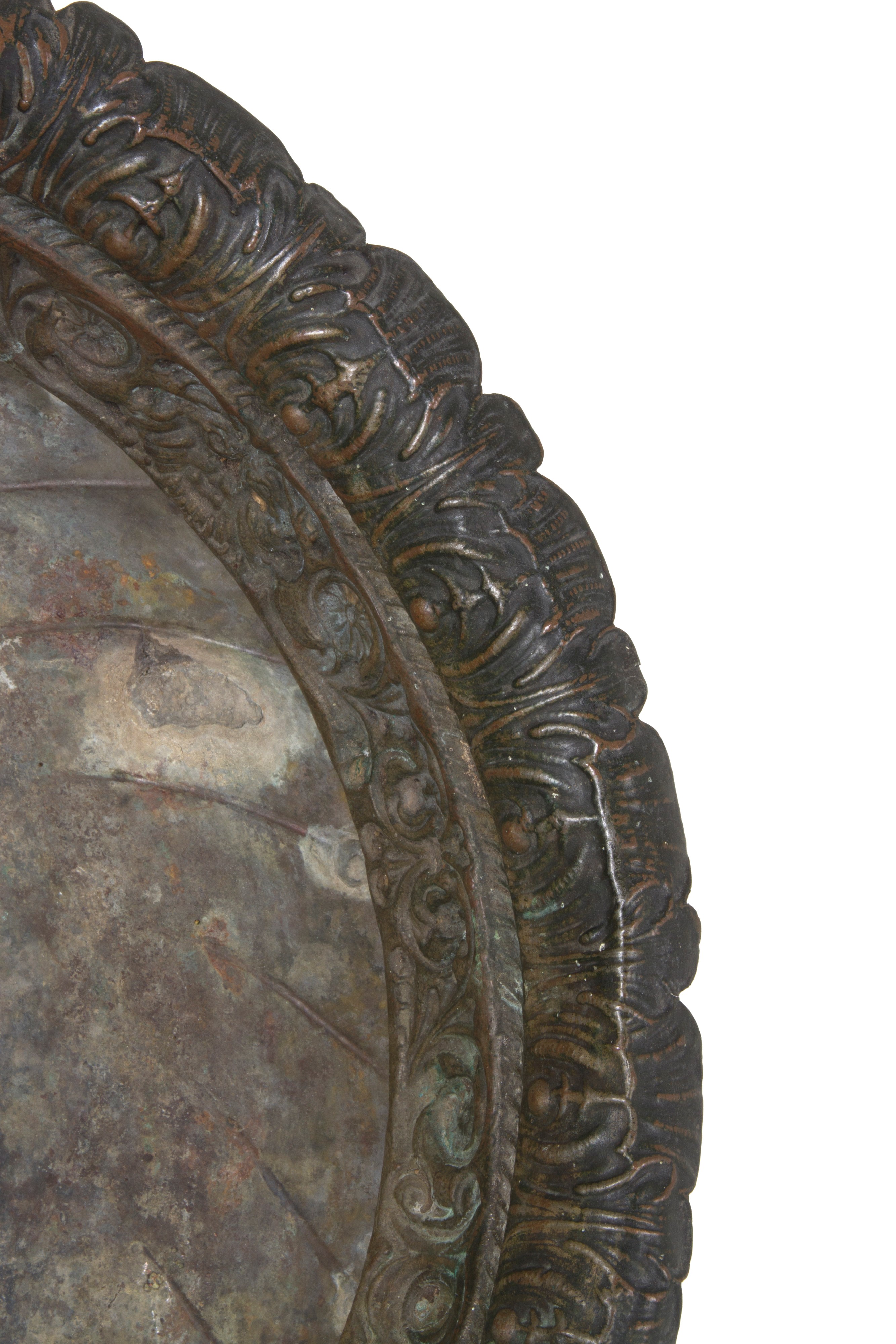 Bacile in rame su tripode