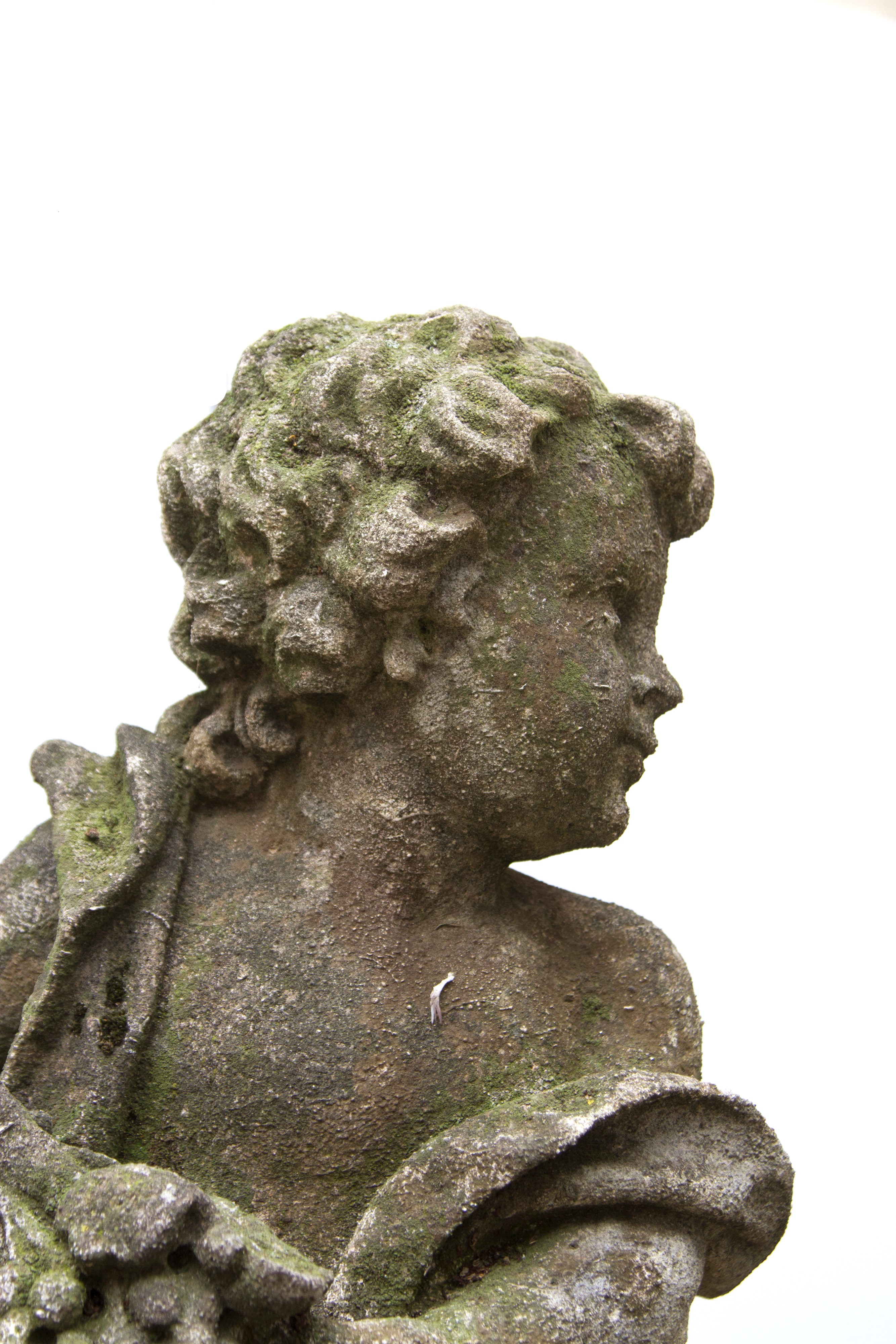 Coppia di Sculture da Giardino "putti Allegorici"