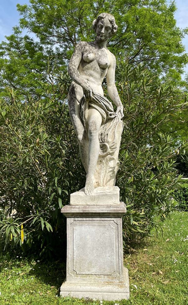 Scultura "FIGURA FEMMINILE"