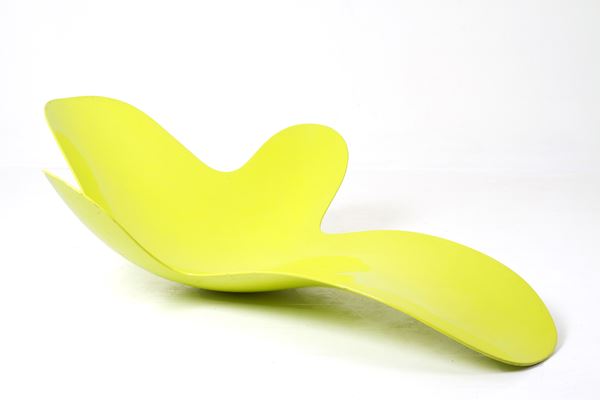 MONICA GRAFFEO - Lazy Mary chaise longue lime green lacquered for DISGUINCIO