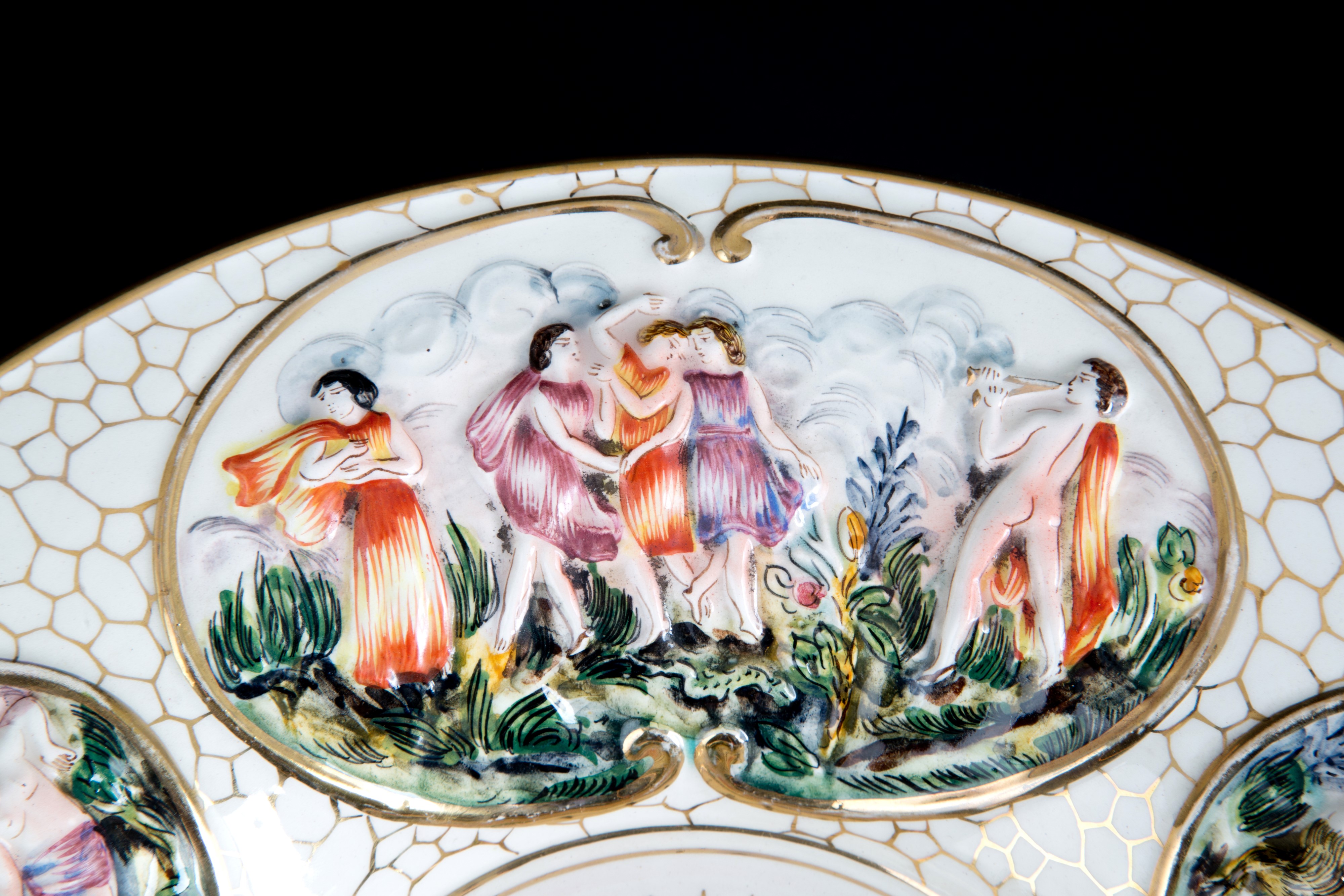 Piatto in Ceramica. Capodimonte