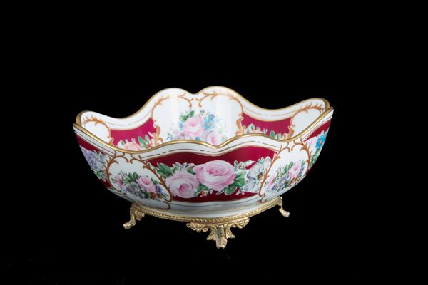 Porcelain sweets holder. LIMOGES