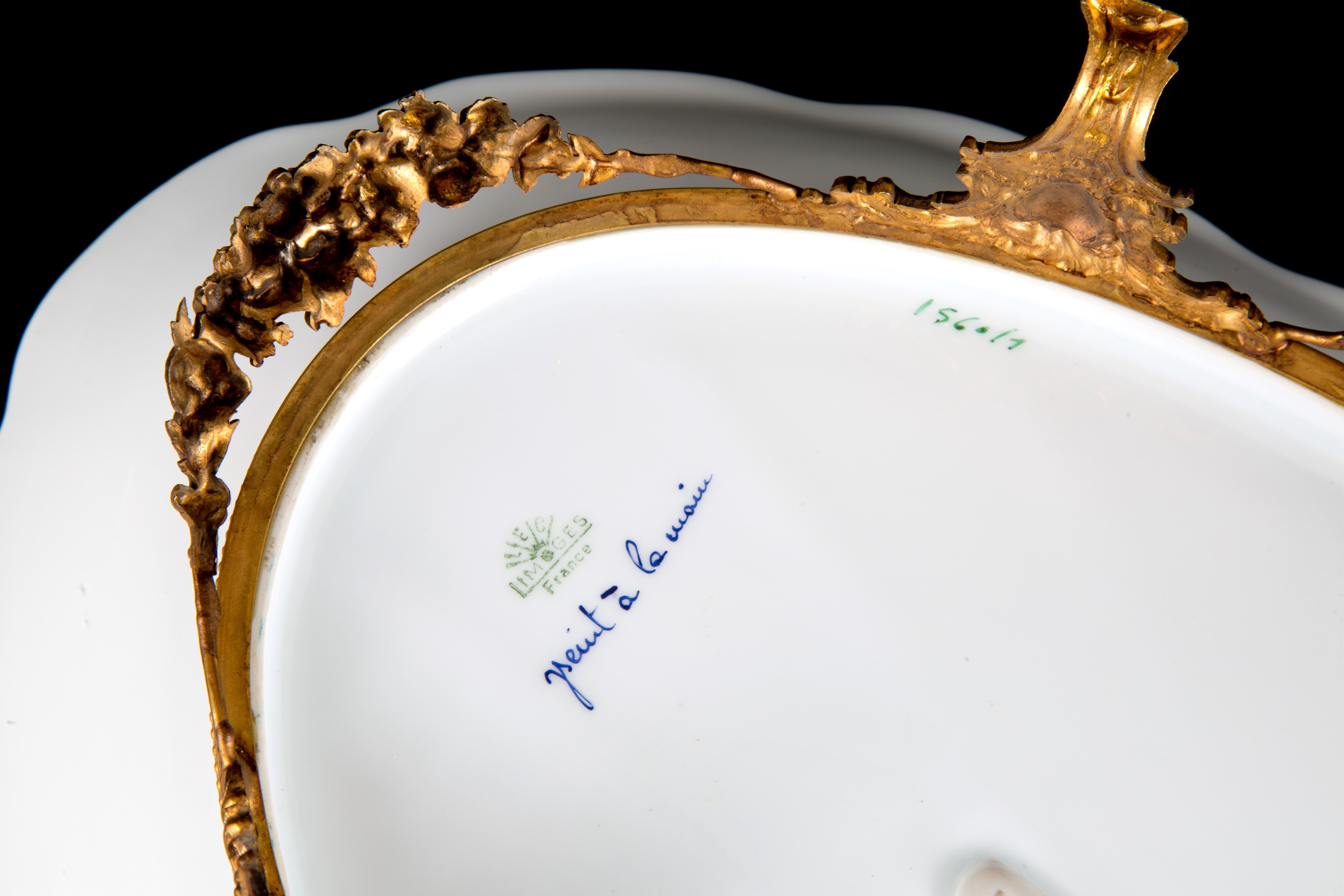 Vassoio in porcellana. LIMOGES