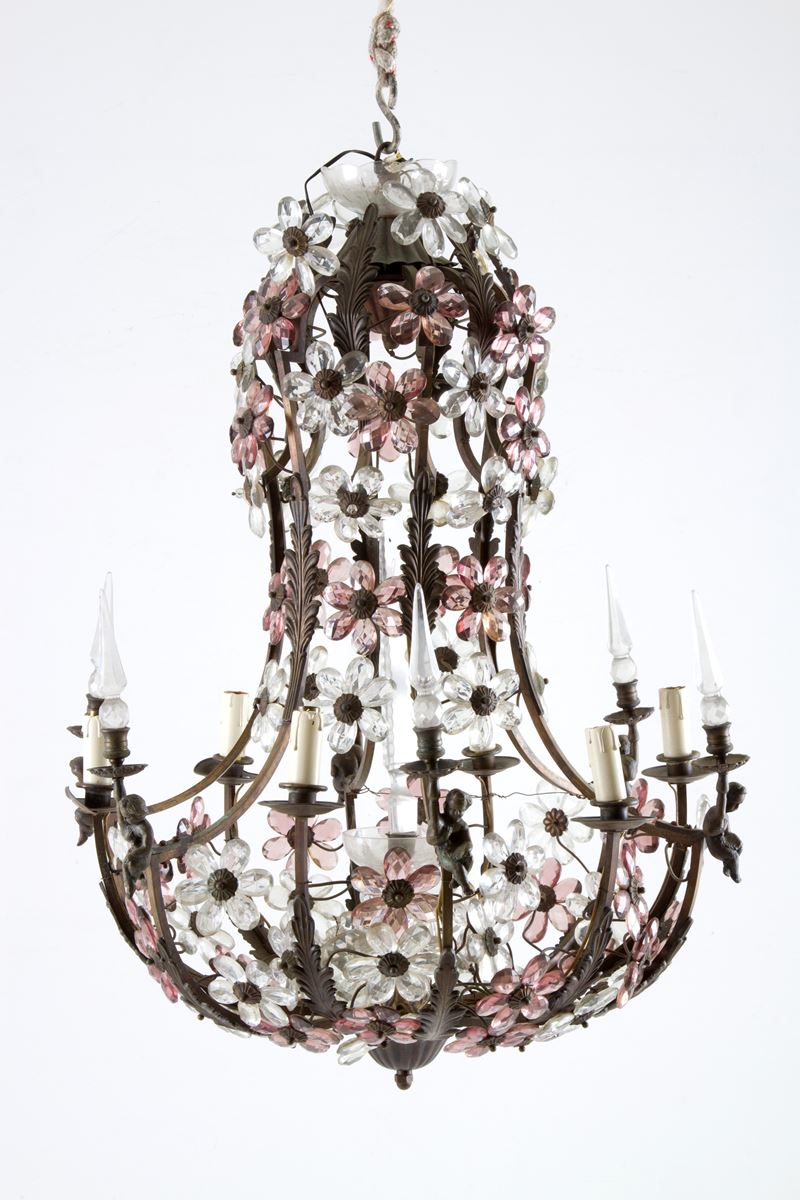 Lampadario in Ferro con Fiori in Vetro
