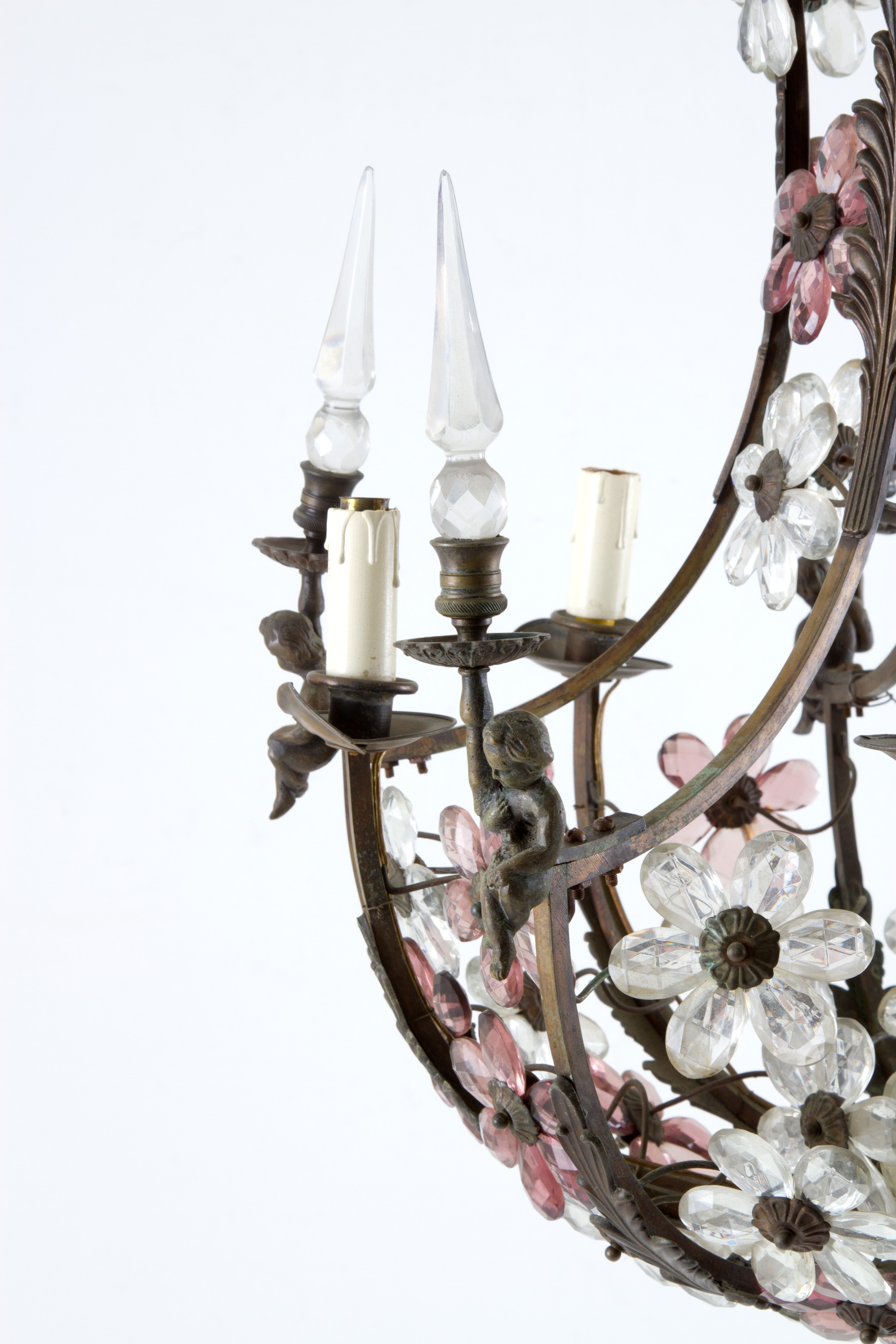 Lampadario in Ferro con Fiori in Vetro