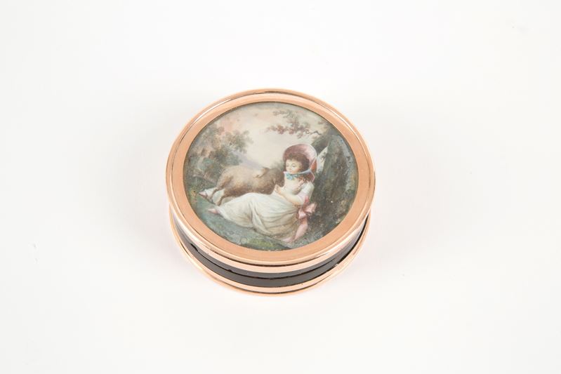 Scatoletta in oro rosa con miniatura