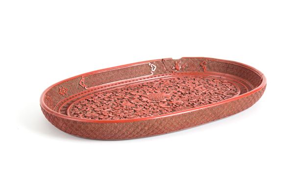 Small wooden and red lacquer tray