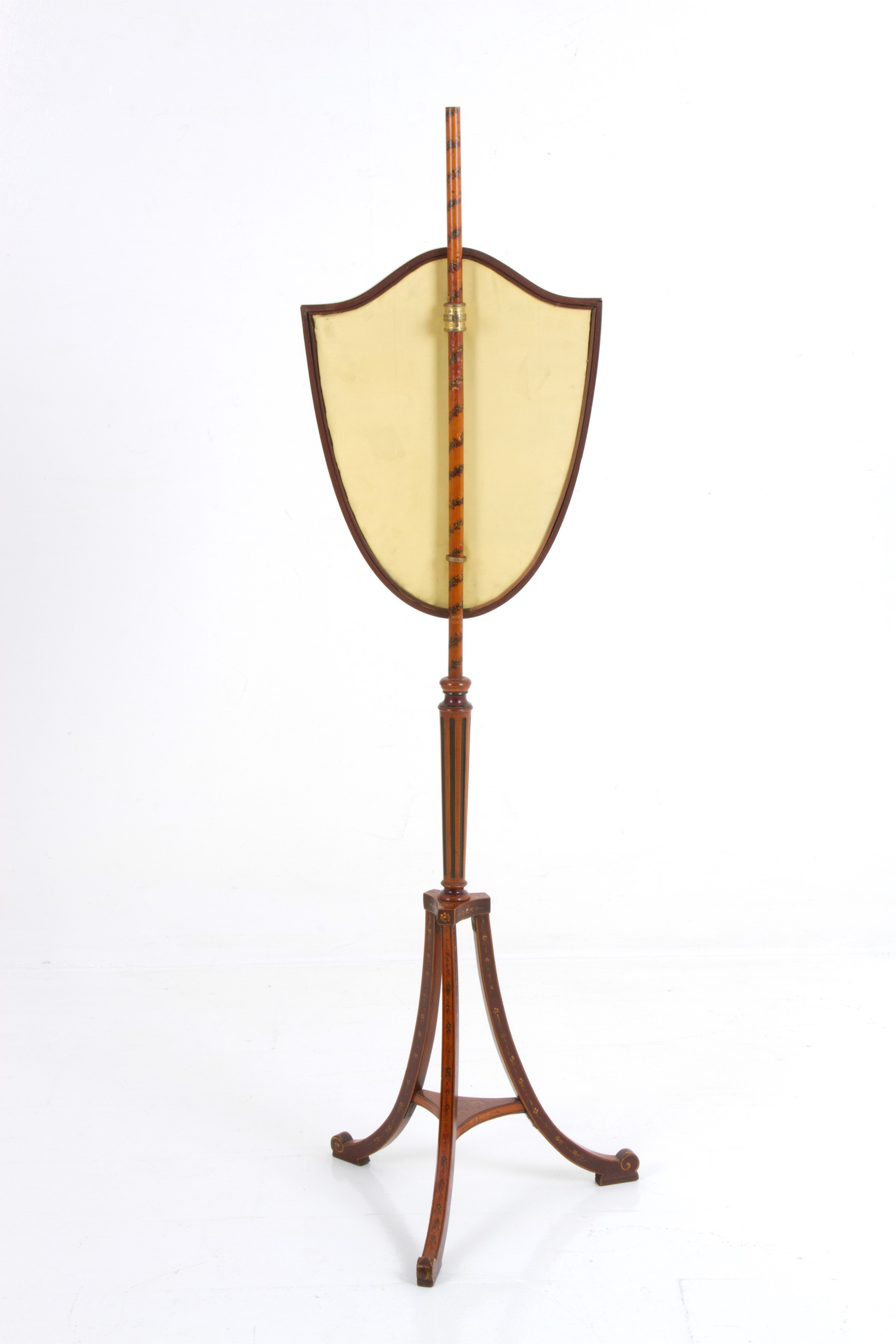 Paraluce a forma di scudo