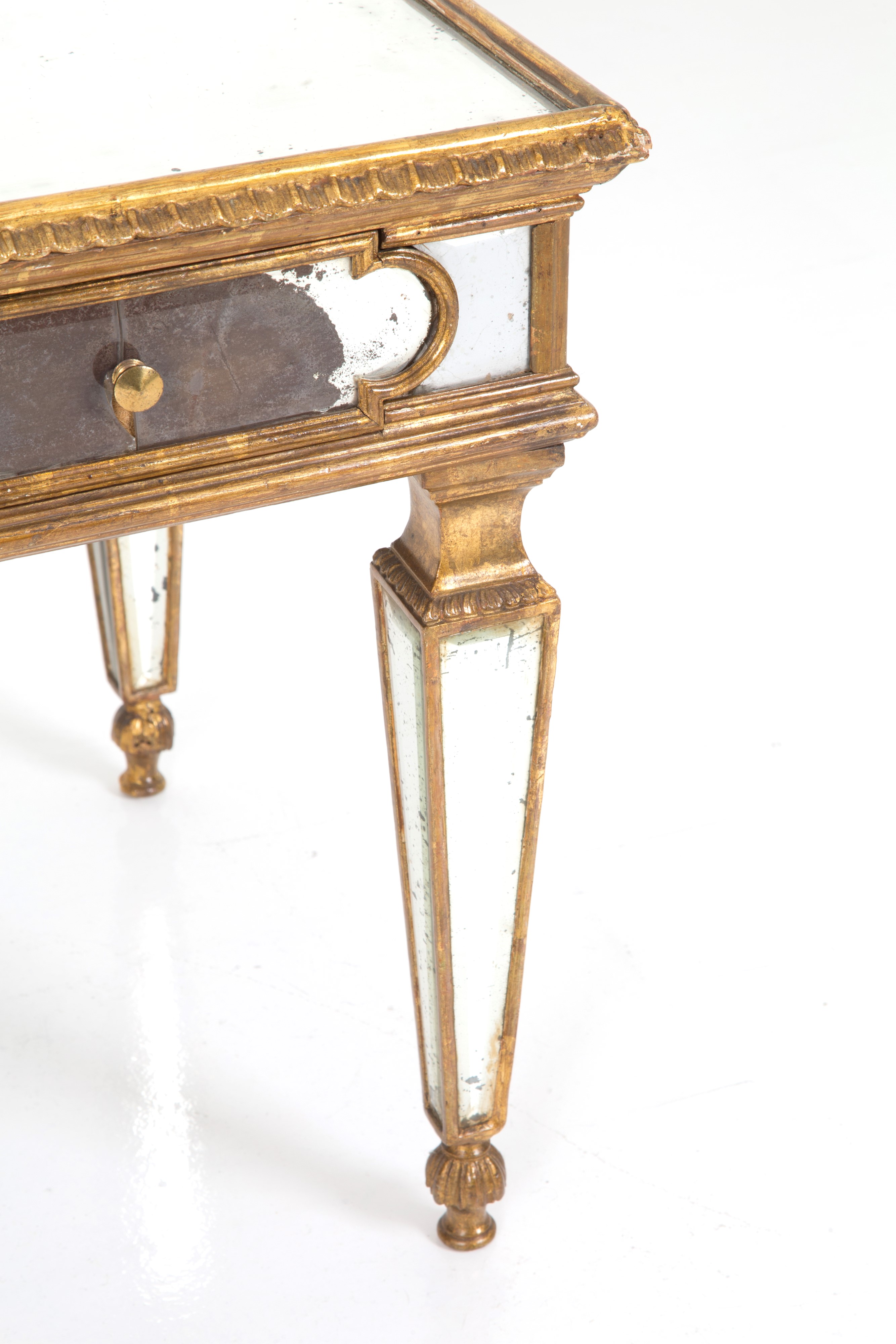 Tavolino in Legno con Specchi