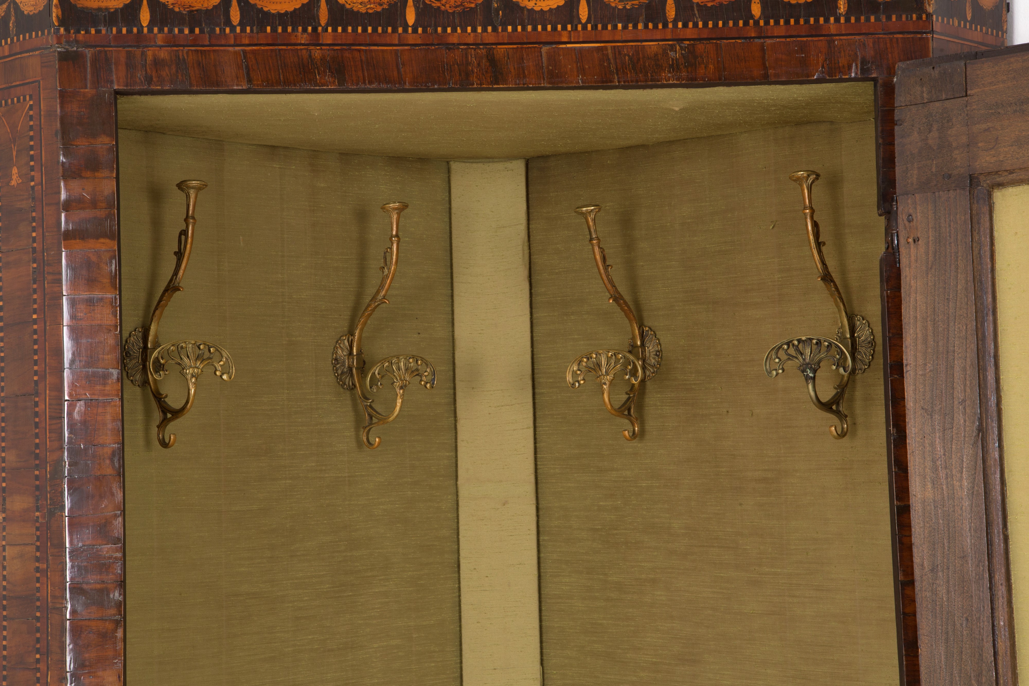 Grande mobile angolare