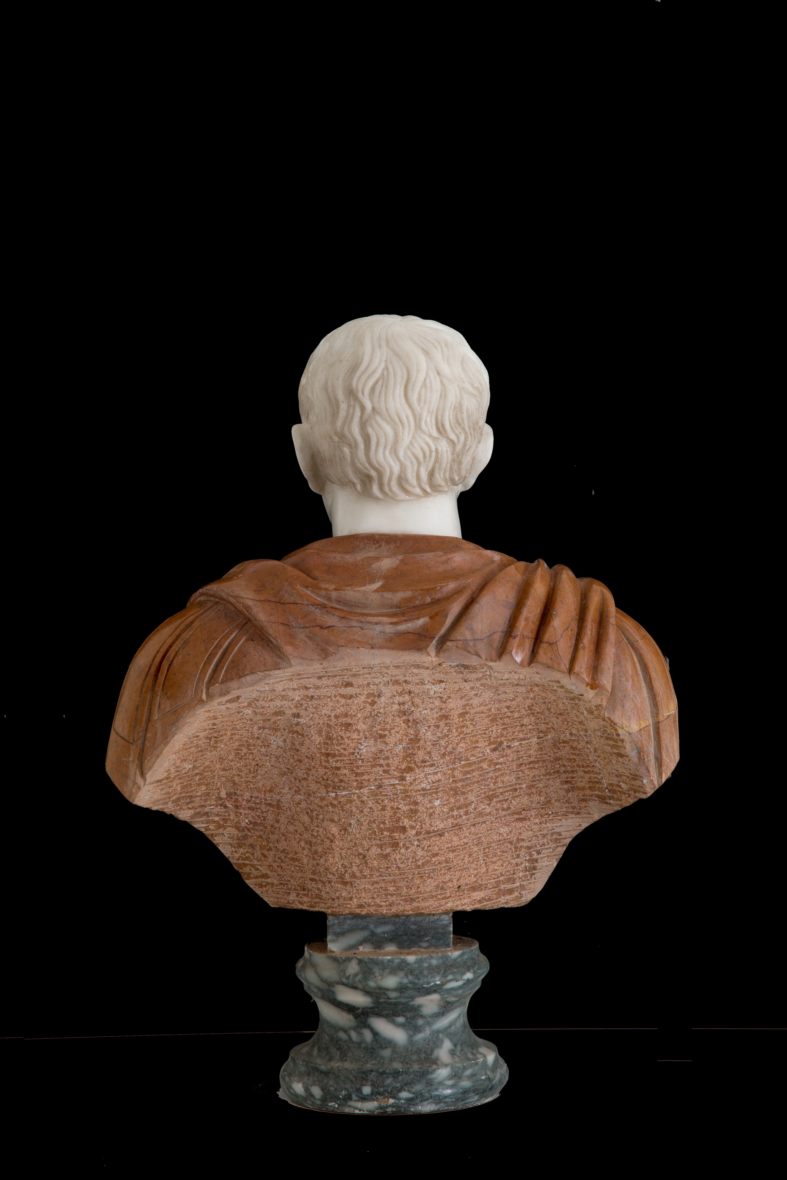 Scultura in Marmi Policromi "imperatore"